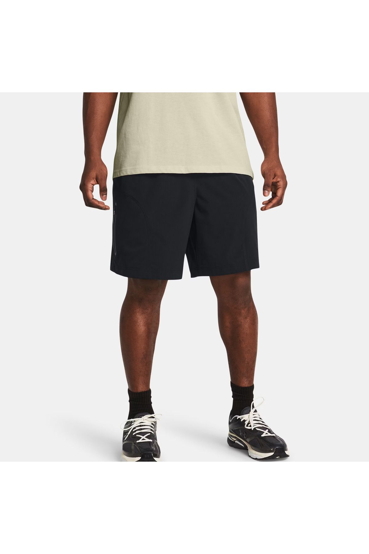 شورت ورزشی مشکی مردانه های دریچه غیرقابل توقف 001 Under Armour