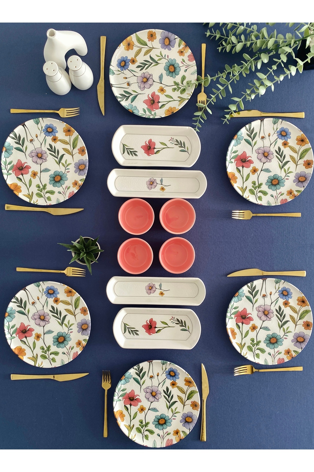 VENÜS HOME DECORATION Flora Model 6-Person 14-Piece Breakfast Set (Pink)