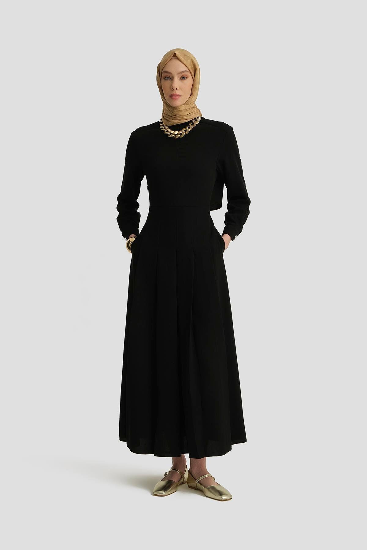 لباس چین دار 25y9018 مشکی Armine
