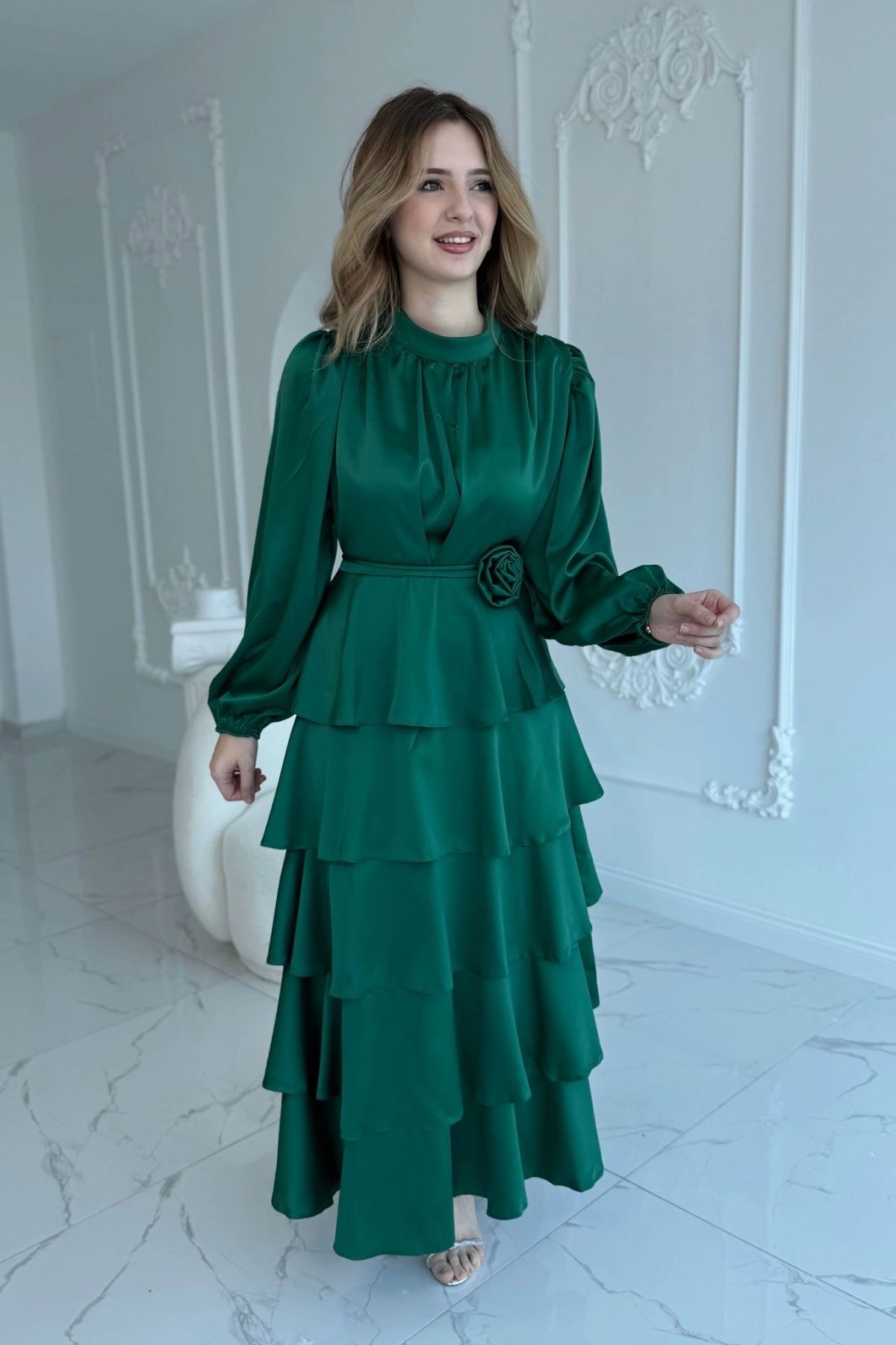 HELİS BUTİK-Layered Emerald Rose Belt Detailed Satin Dress 4