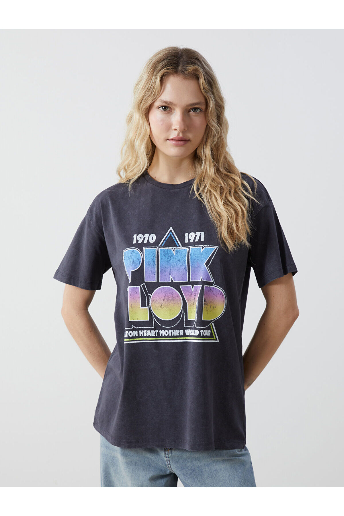 LC Waikiki XSIDE Antrasit Bisiklet Yaka Pink Floyd Baskılı Kadın