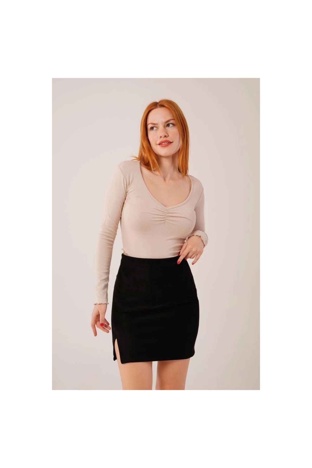 Narnuga MARSiLYAN- Geniş Yaka Basic Body Bluz
