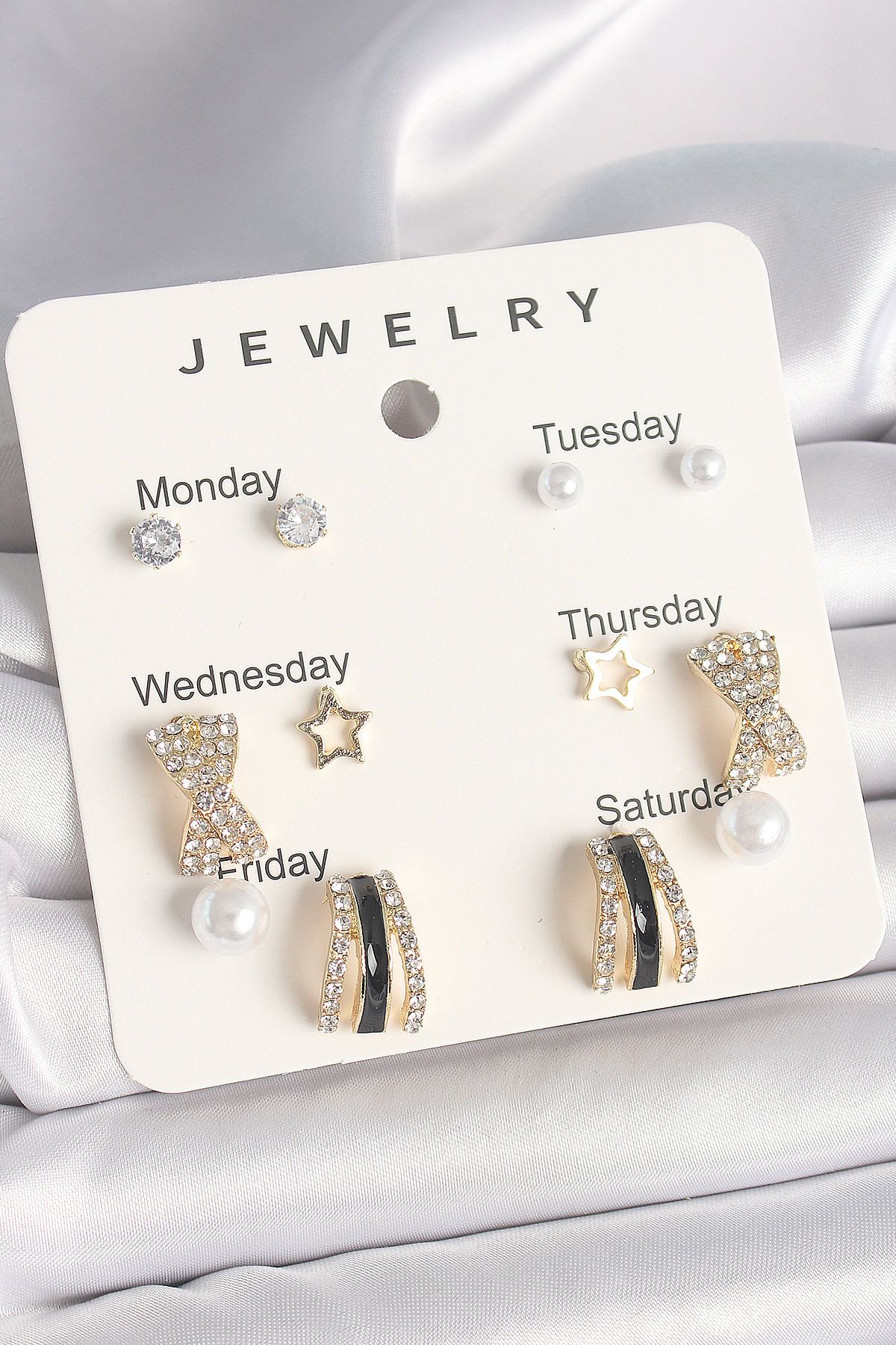 New Things Pirinç Gold Renk Zirkon Taş Yıldız Detaylı İncili 7 Li Set Kadın Küpe Seti