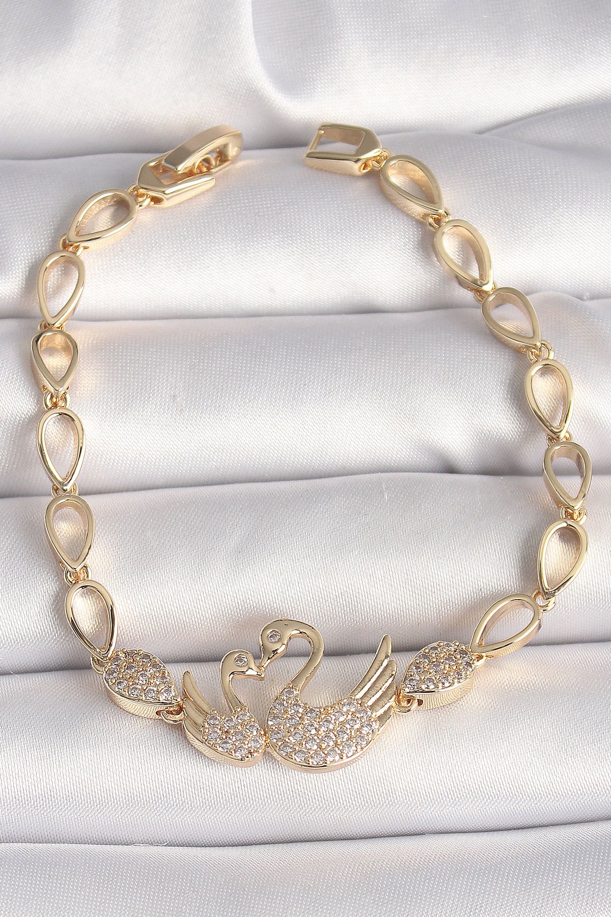New Things Pirinç Gold Renk Zirkon Taşlı Kuğu Figür Damla Zincir Model Kadın Bileklik