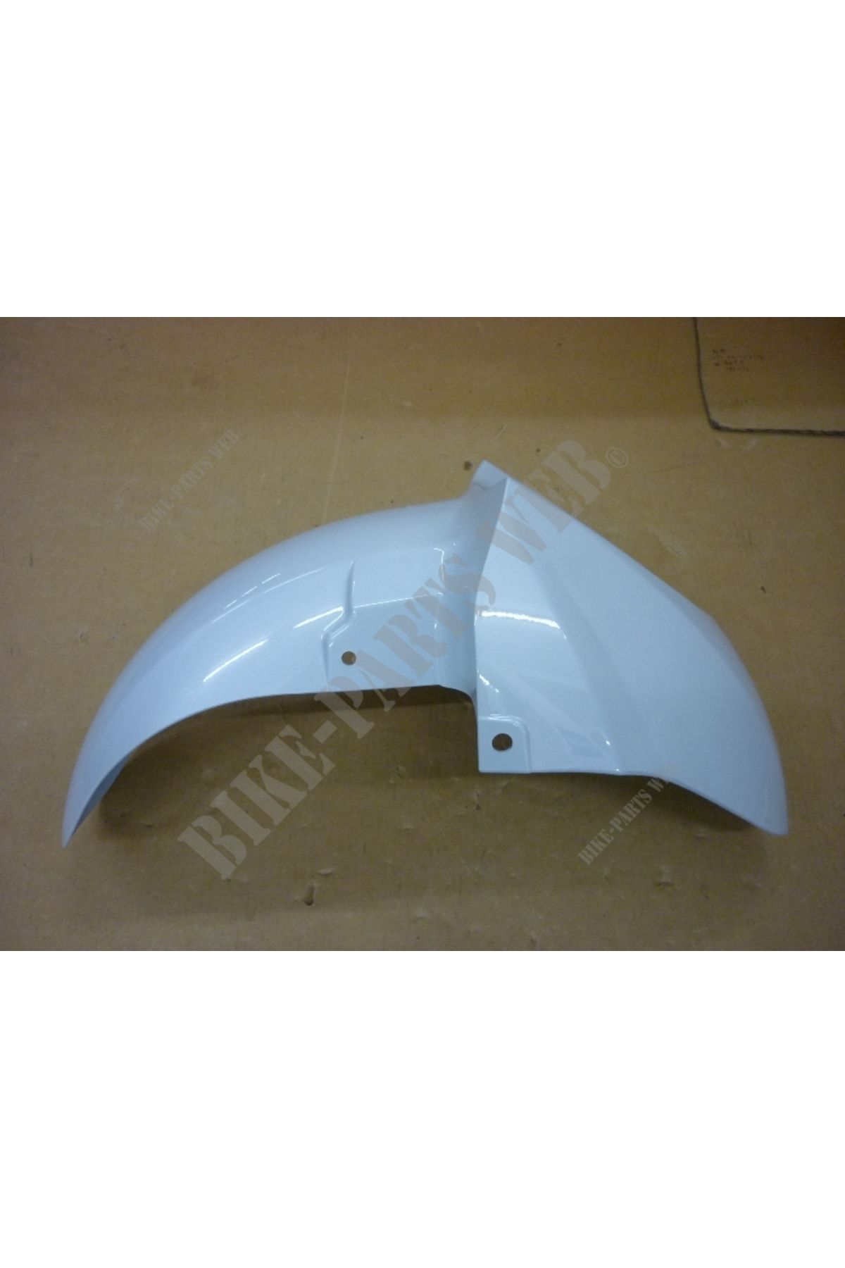 SYM MAXSYM ÖN ÇAMURLUK BEYAZ 61100-L4A-000-QU