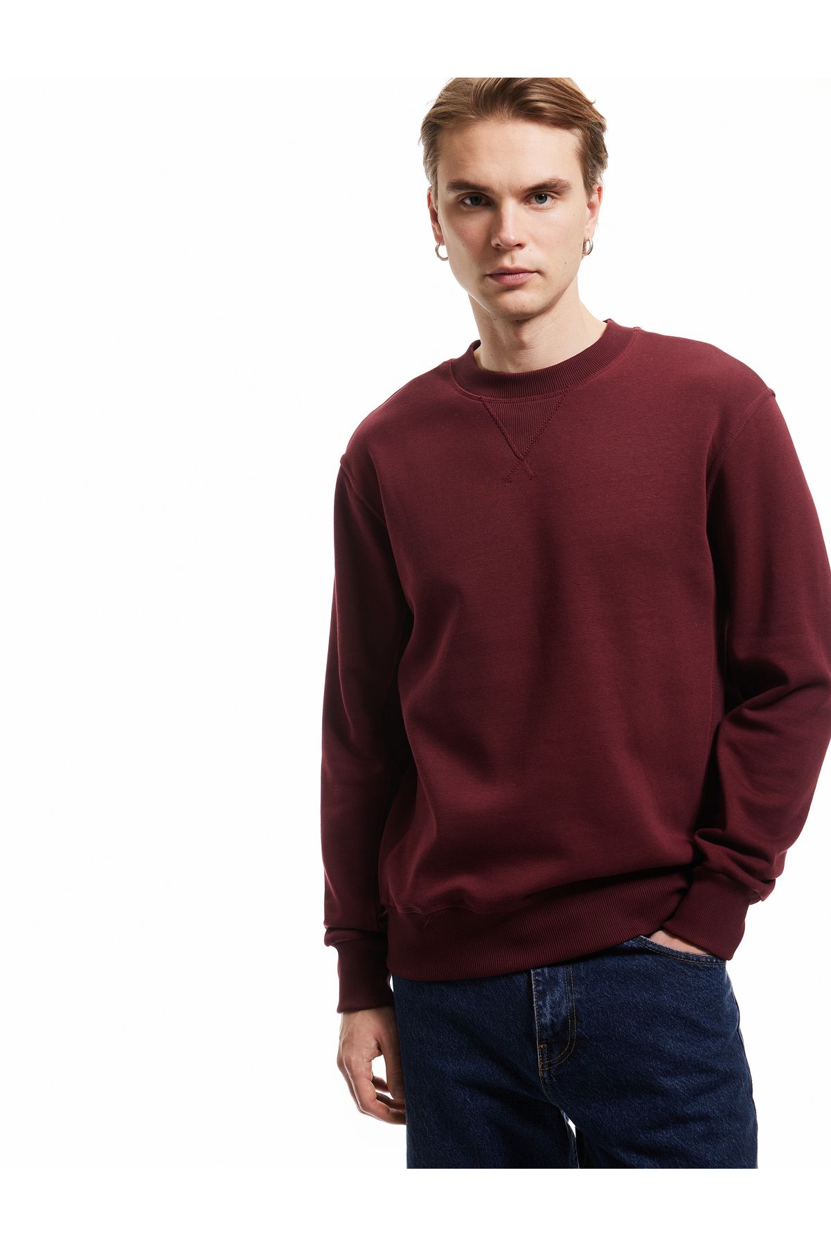 Koton Yeni Sezon Bisiklet Yaka Dikiş Detaylı Şardonlu Pamuk Karışımlı Basic Sweatshirt