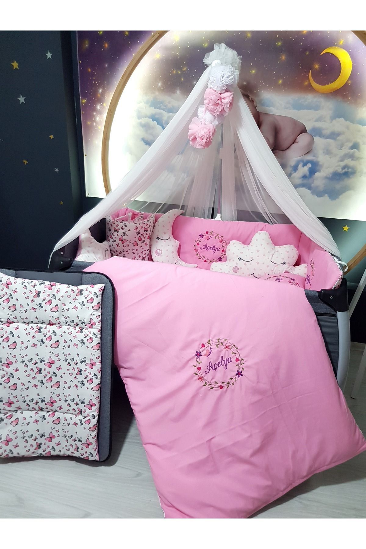 Baby Clime 70x110 Nakışlı Bebek Uyku Seti Isimli - Lüks Cibinlik Ve Aparat - Çiçek Kelebek Motifli fotoğrafı 3 (önizleme)