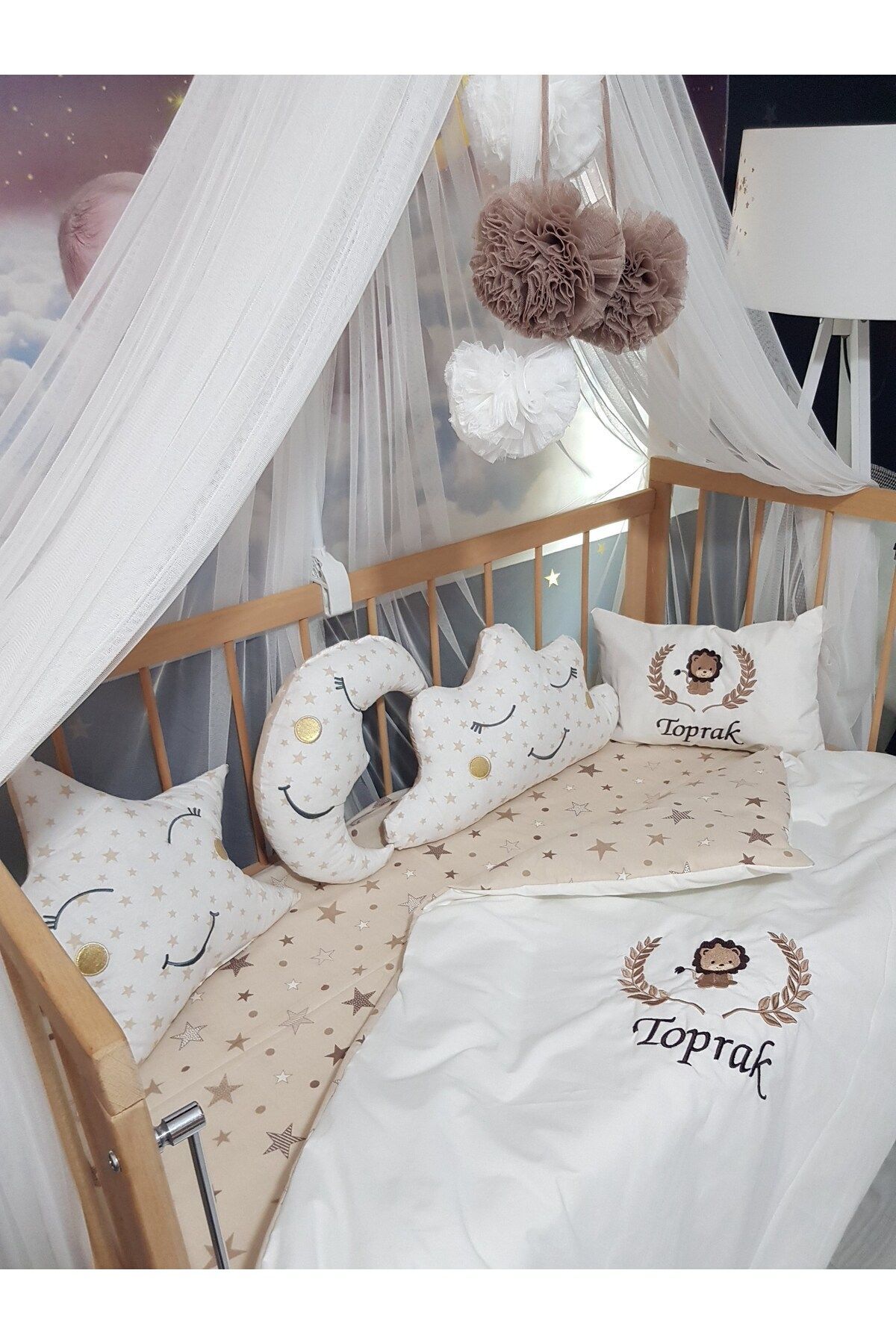 Baby Clime 60x120 Nakışlı Bebek Uyku Seti Isimli - Lüks Cibinlik Ve Aparat - Aslan Başak Motifi fotoğrafı 6 (önizleme)