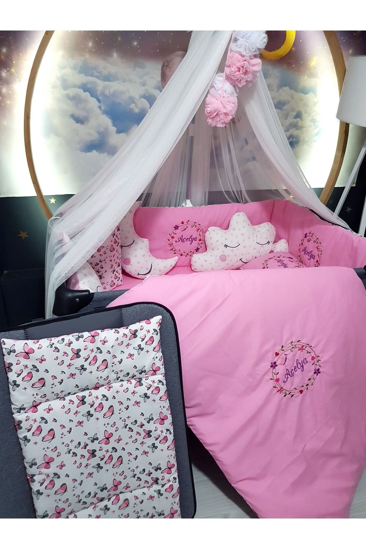 Baby Clime 70x110 Nakışlı Bebek Uyku Seti Isimli - Lüks Cibinlik Ve Aparat - Çiçek Kelebek Motifli fotoğrafı 4 (önizleme)