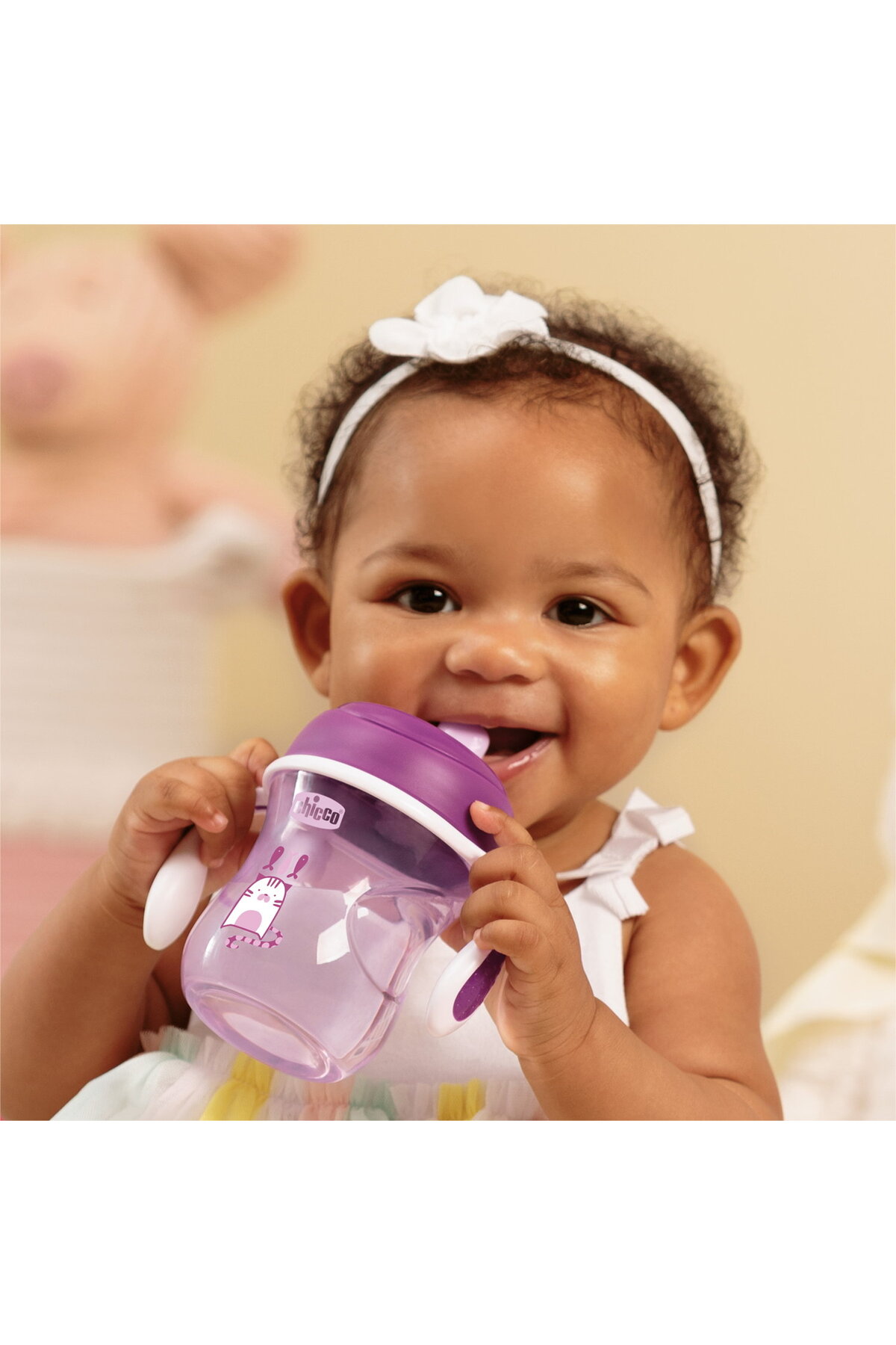 Chicco YARI YUMUŞAK UÇLU EĞİTİM BARDAĞI 6AY+KIZ fotoğrafı 5 (önizleme)