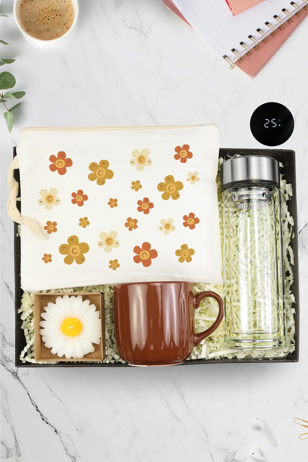 Trendmiya Papatyalı Bez El Çantası & Tutmalı Pipetli Cam Bardak & Kutulu Mum & Kupa Hediye Seti