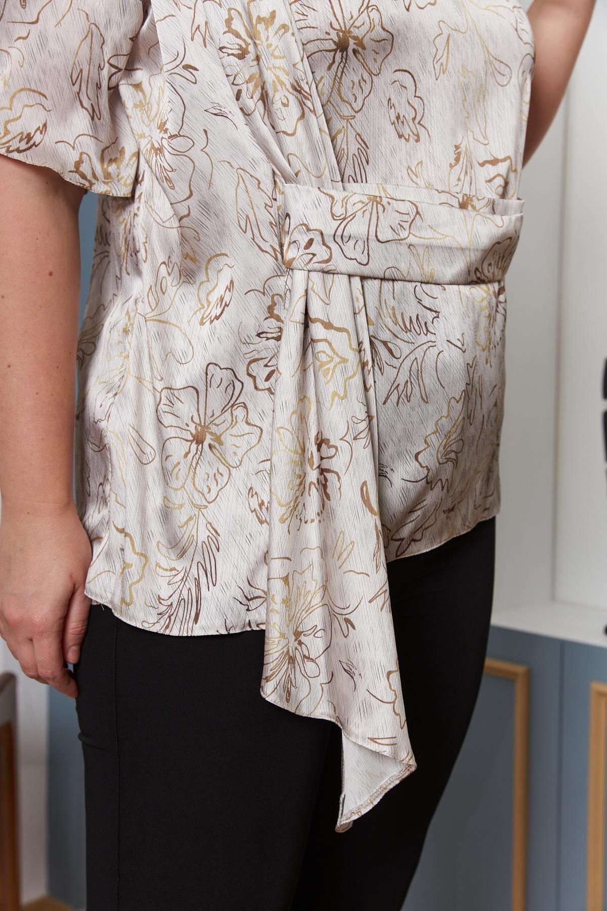 RMG-Plus Size Blouse - Belt with Cream Accessories 6