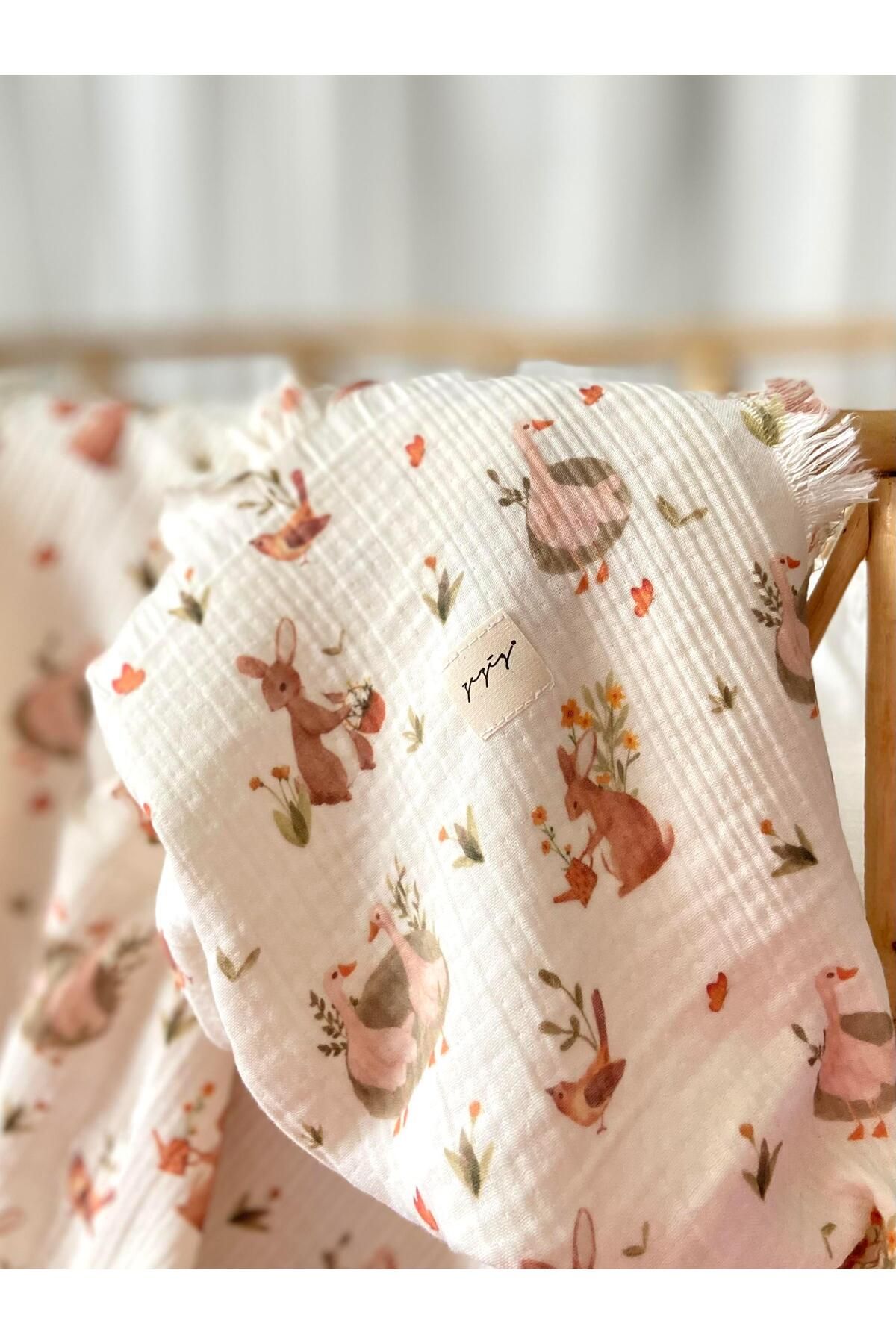 Zezig-Sweet Friends 4 Layer Multi-Purpose Muslin Blanket 1.10 X 1.20 2