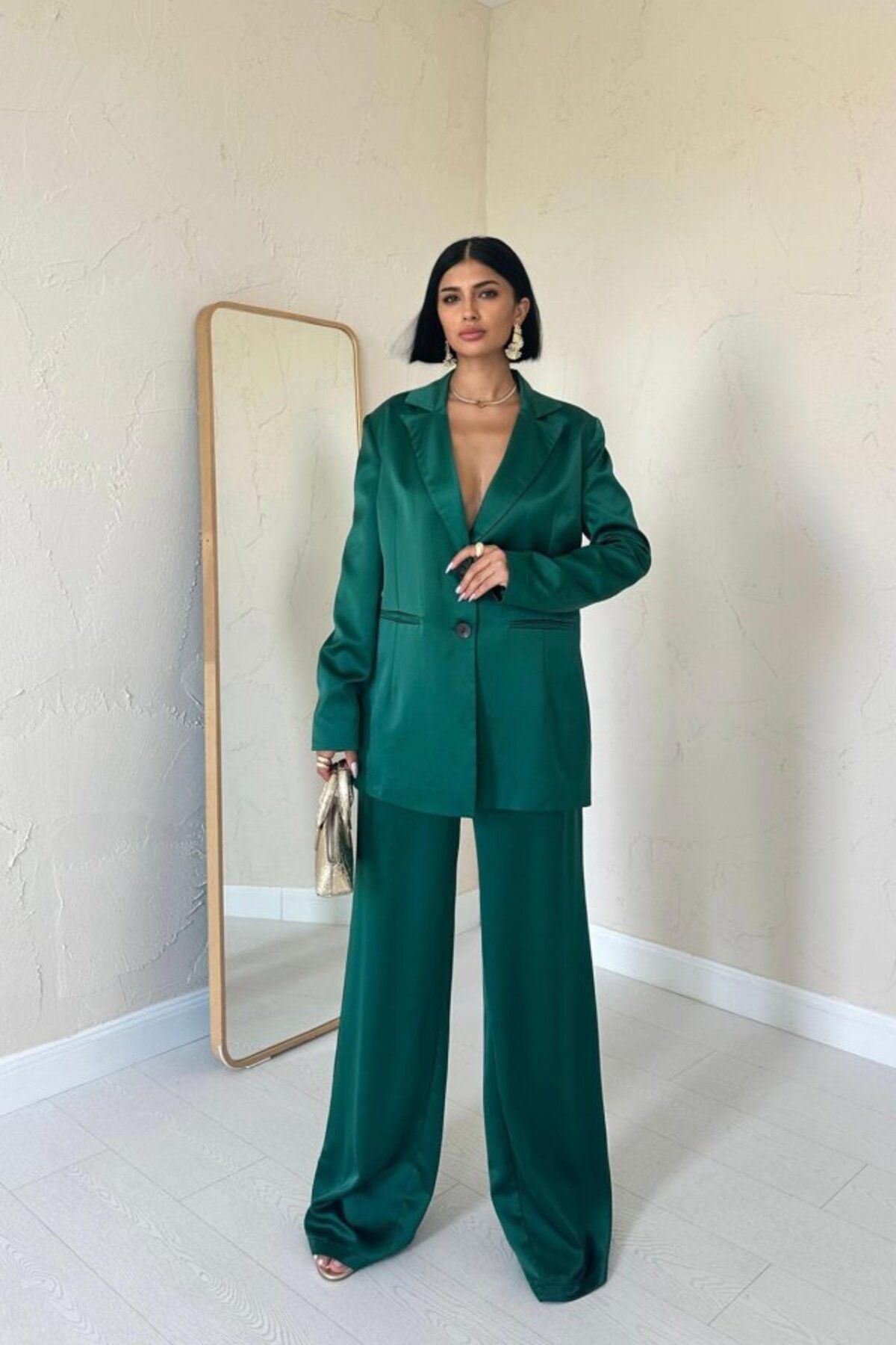 Gökyüzü Moda Zümrüt Saten Ceket Ve Pantolon Takım