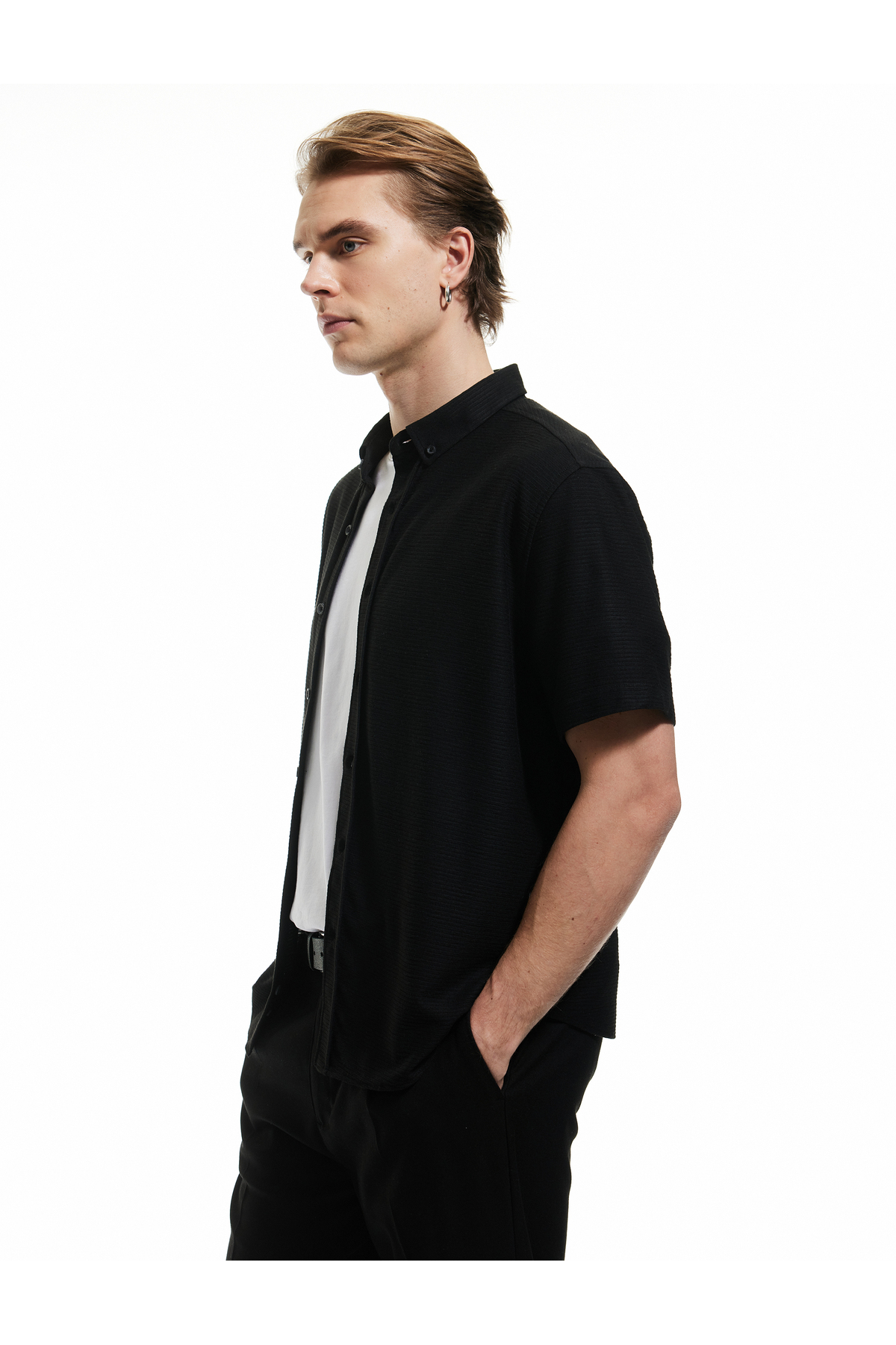 کوتون پیراهن آستین کوتاه کلاسیک با بافت ترکیبی ویسکوز و یقه دکمه‌دار