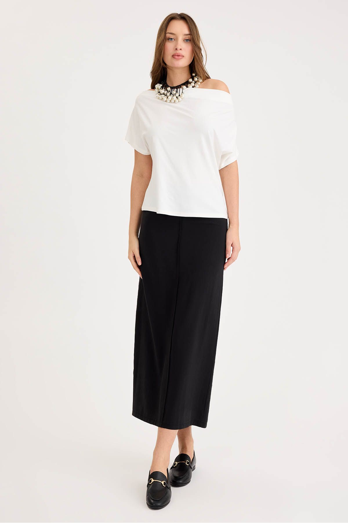 Vitrin-Midi Length Skirt with Front Stitching 3