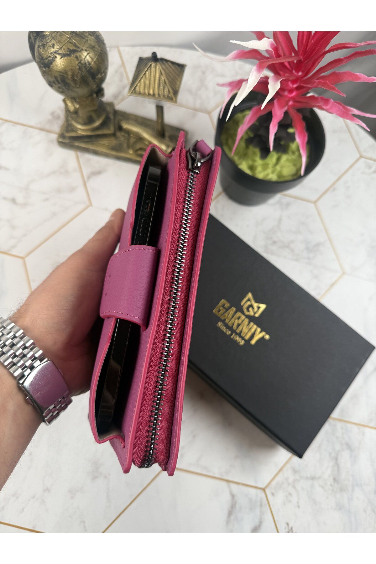 Garniy-Fuchsia Wallet with Phone Compartment and Handle, Large Compartment 3