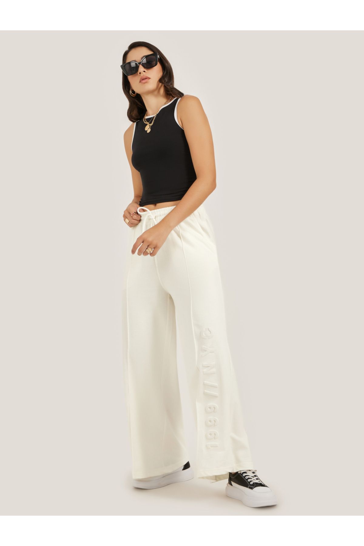 complete the look image