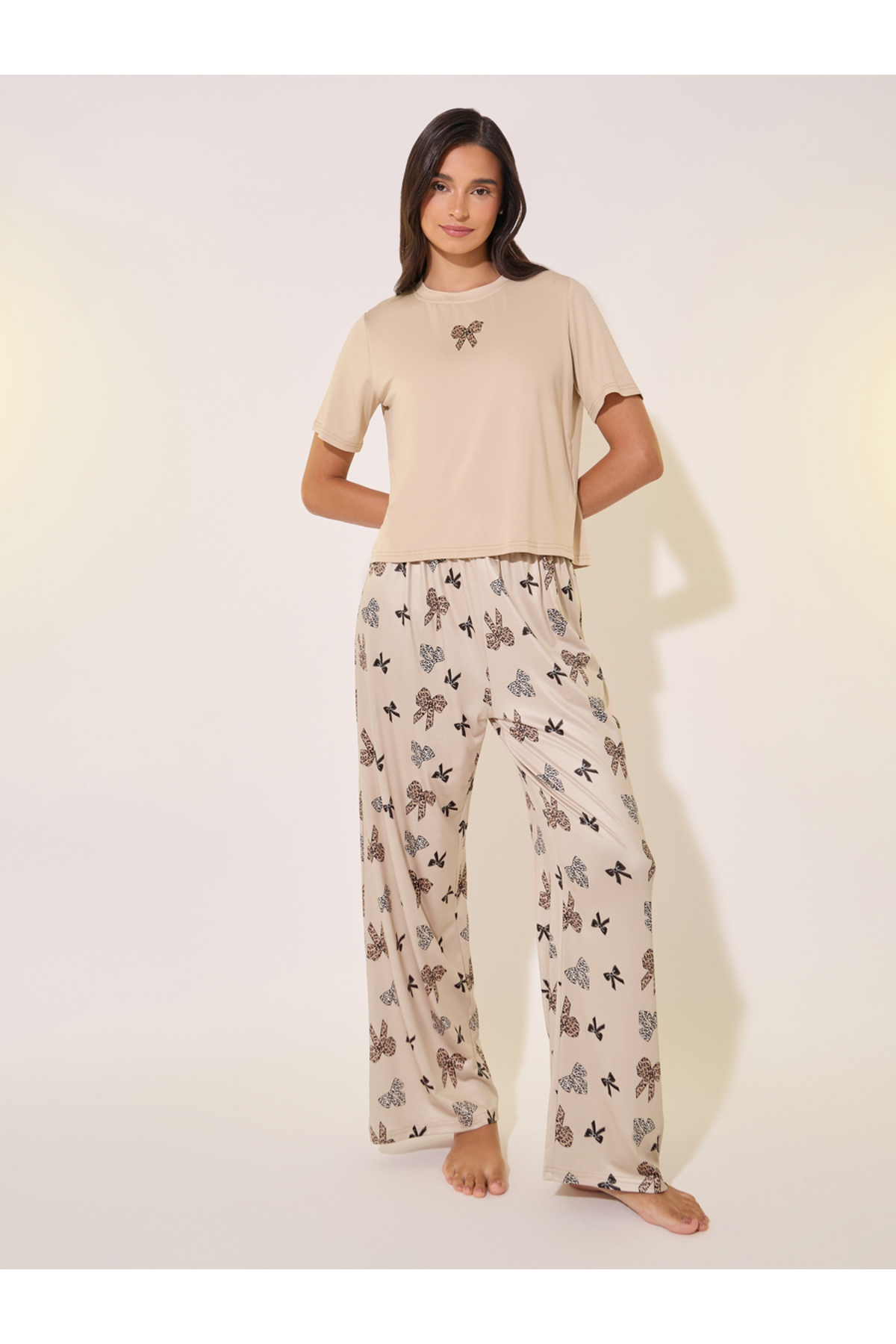 Styli Butterfly Print Round Neck T-Shirt and Pyjama Set