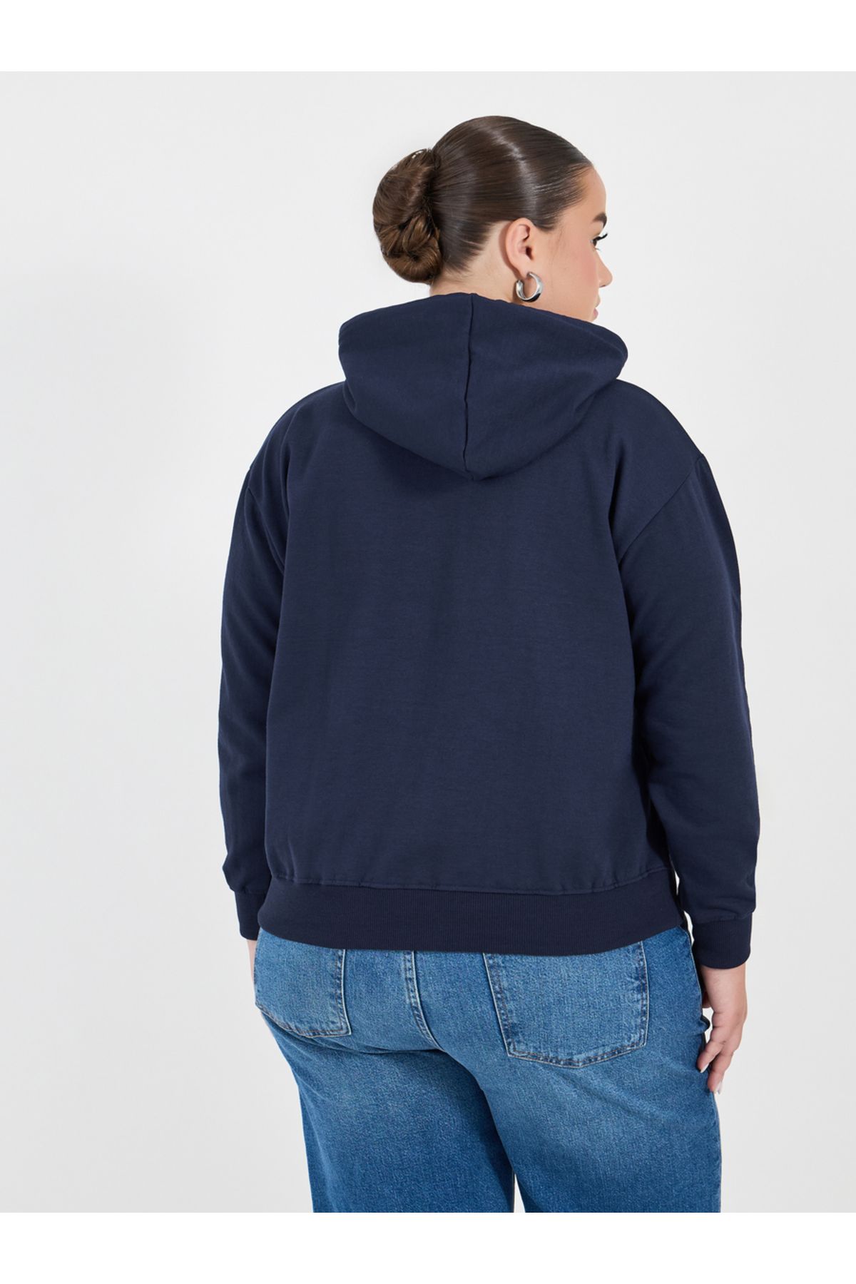 Styli-Plus Size Regular Fit Regular Length Plain Hoodie 4