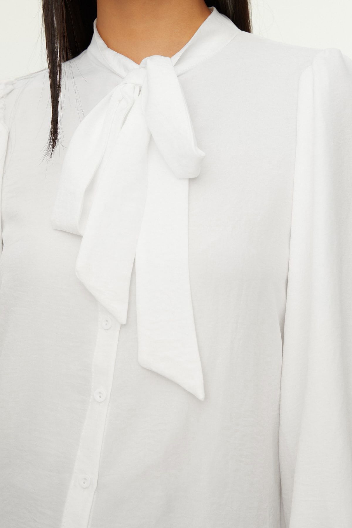 Trendyol Collection-Ecru gewebtes Hemd – Schaldetail am Kragen, Regular Fit TWOSS21GO0098 4