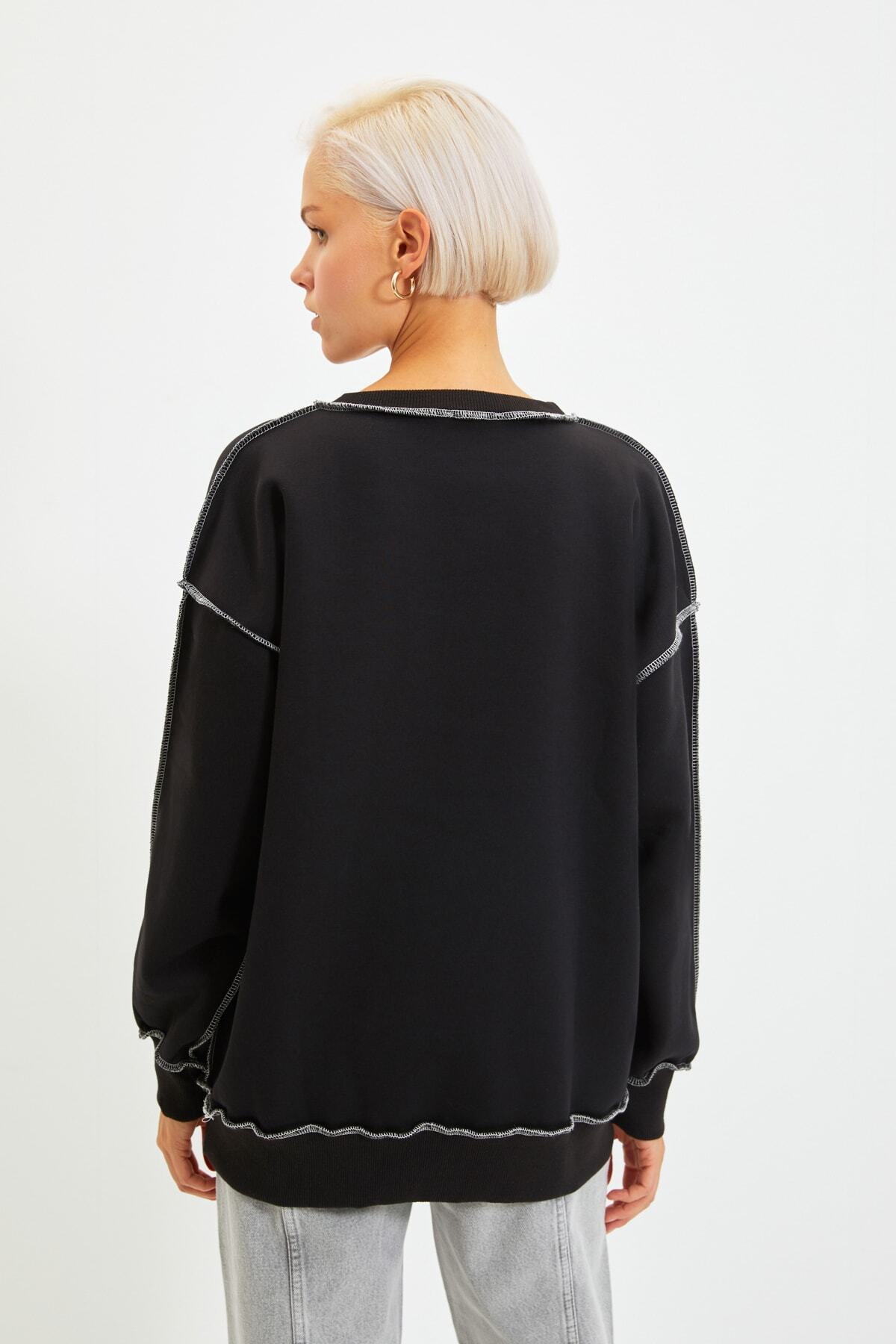 Trendyolmilla  Siyah Oversize/Geniş Kalıp Karyoka Dikişli Kalın İçi Polarlı Örme Sweatshirt TWOAW22SW0267 - Görsel 8