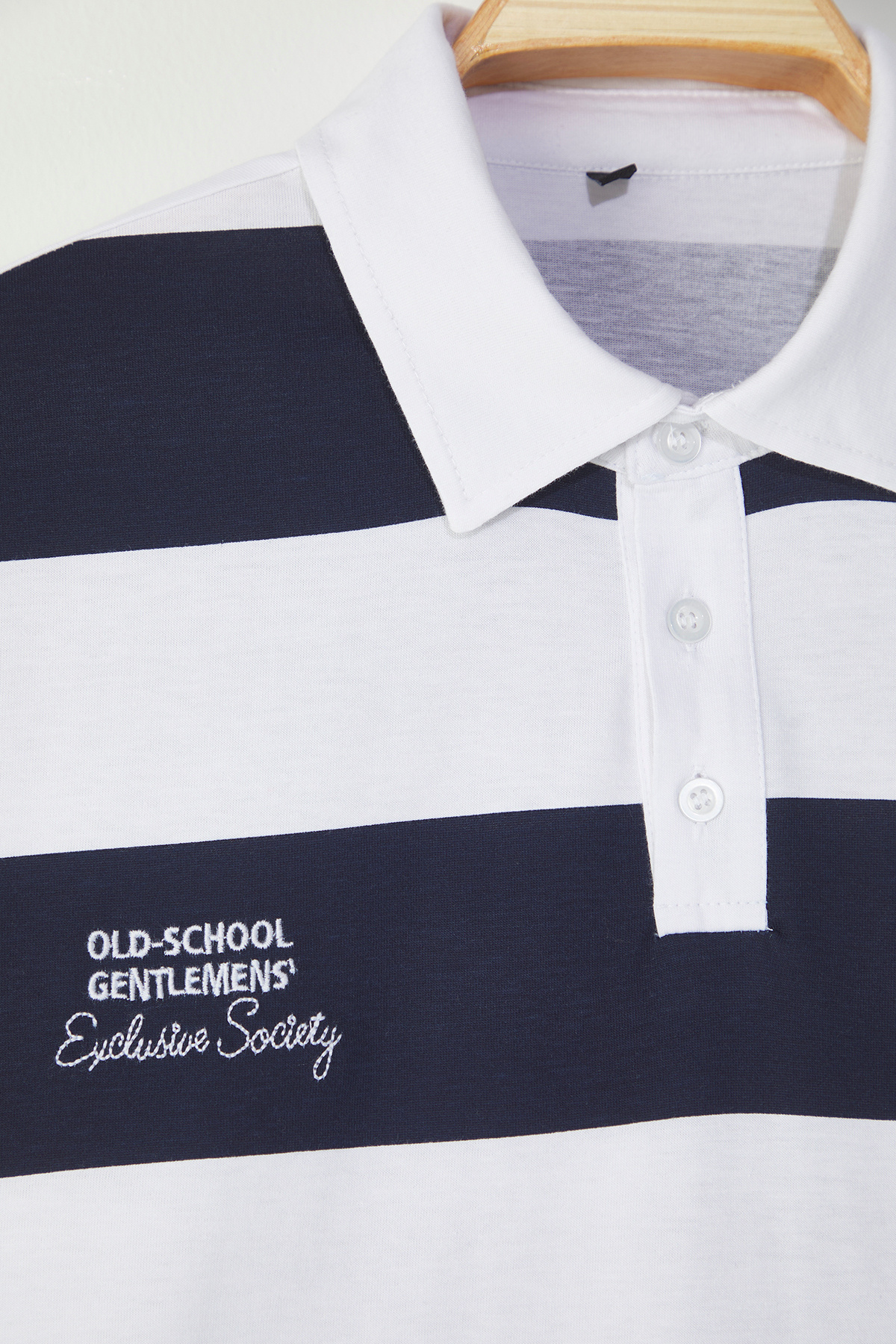 Trendyol Collection-Námořnická modrá Oversize Line Potištěné vyšívané Polo 100% bavlna TMNSS25PO00014 4