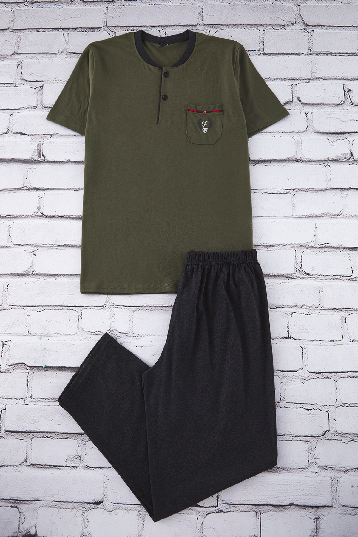 Edit By Trendyolmilla Haki Regular Fit Düğmeli Yaka Örme Pijama Takımı TEDSS25PT00004