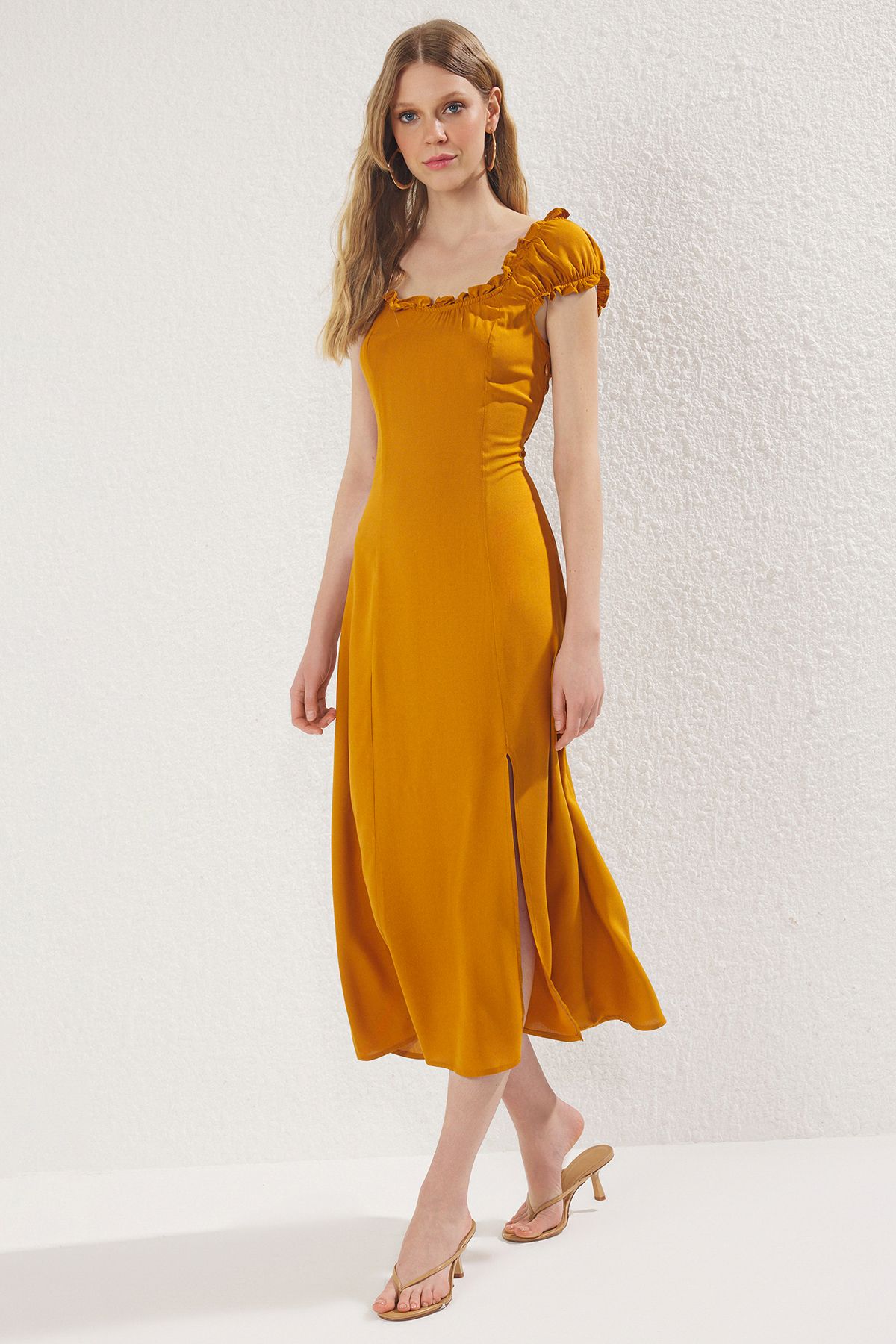 Trendyol Collection-Sukienka midi z elastycznej tkaniny Tile A-Line z detalami TWOSS25EL00632 2