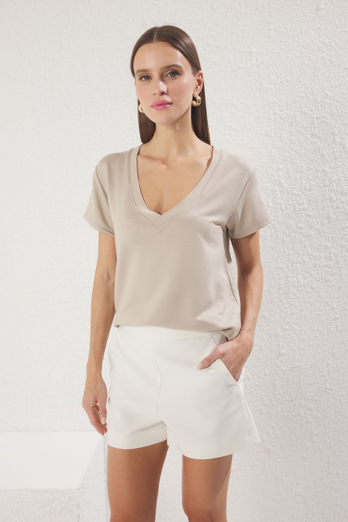 complete the look image