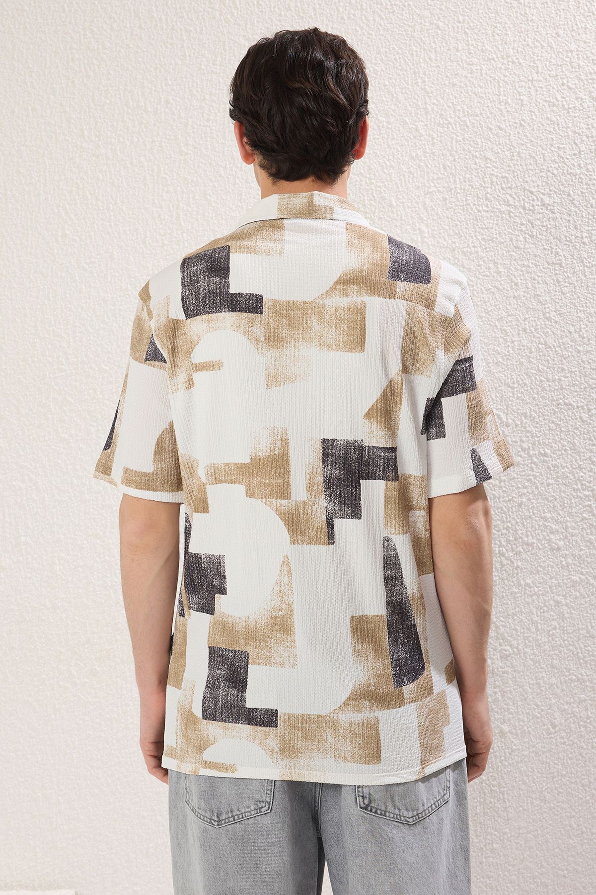 Trendyol Collection-Ecru Regular Fit rövid ujjú csavart csíkos laza nyári ing TMNSS25GO00014 4