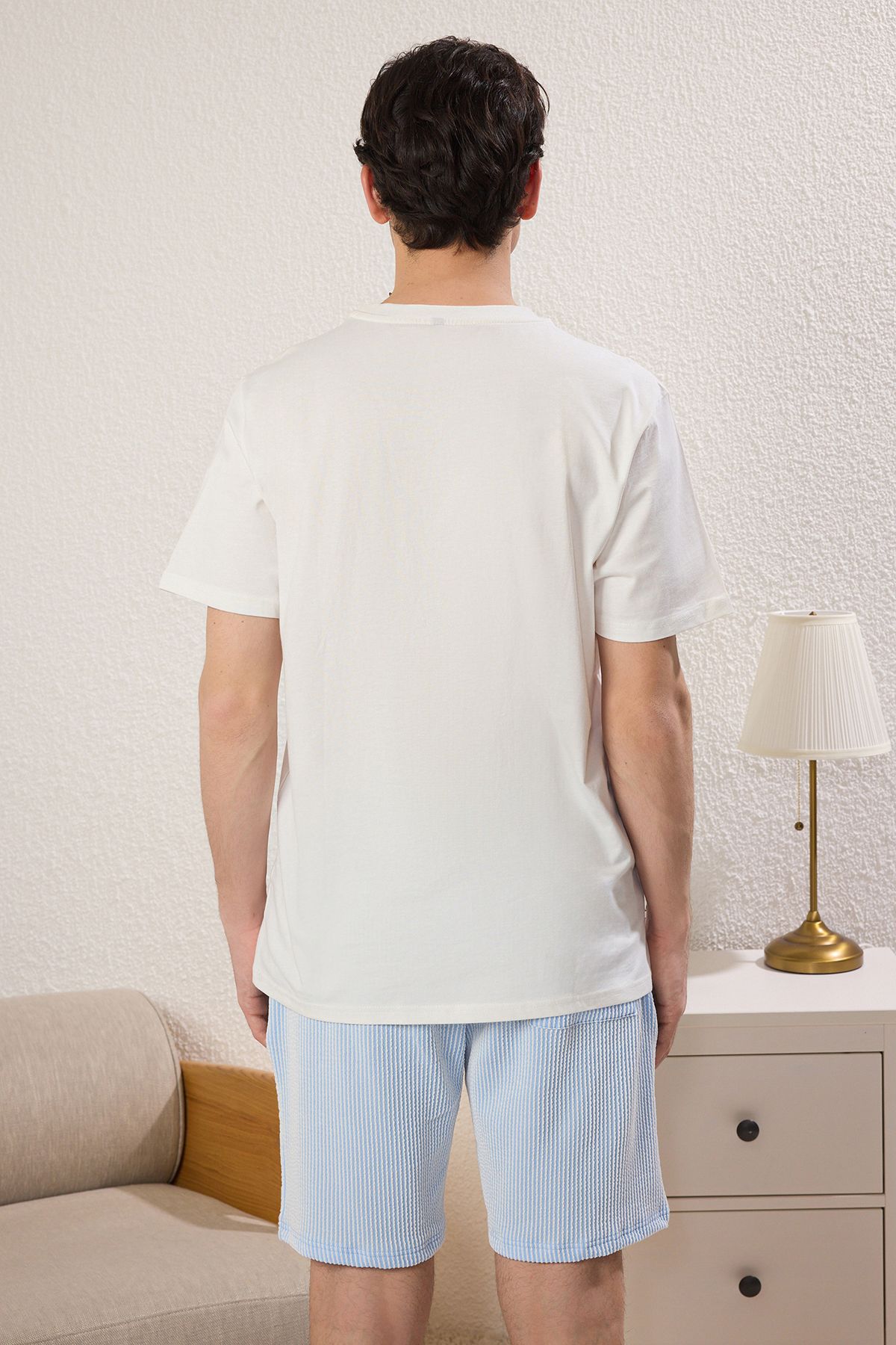 Trendyol Collection-Ecru Blue Regular Fit Pruhovaná vyšívaná pyžamová sada pro psy - TMNSS25PT00007 4