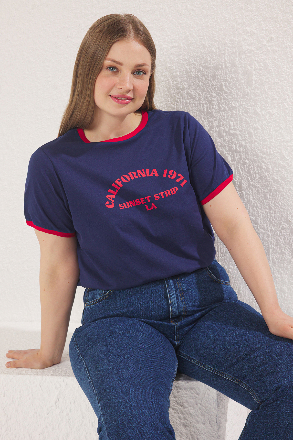 Trendyol Curve-Navy Blue Bicycle Collar Printed Knitted Large Size T-Shirt Tbbss25Bf00014 2
