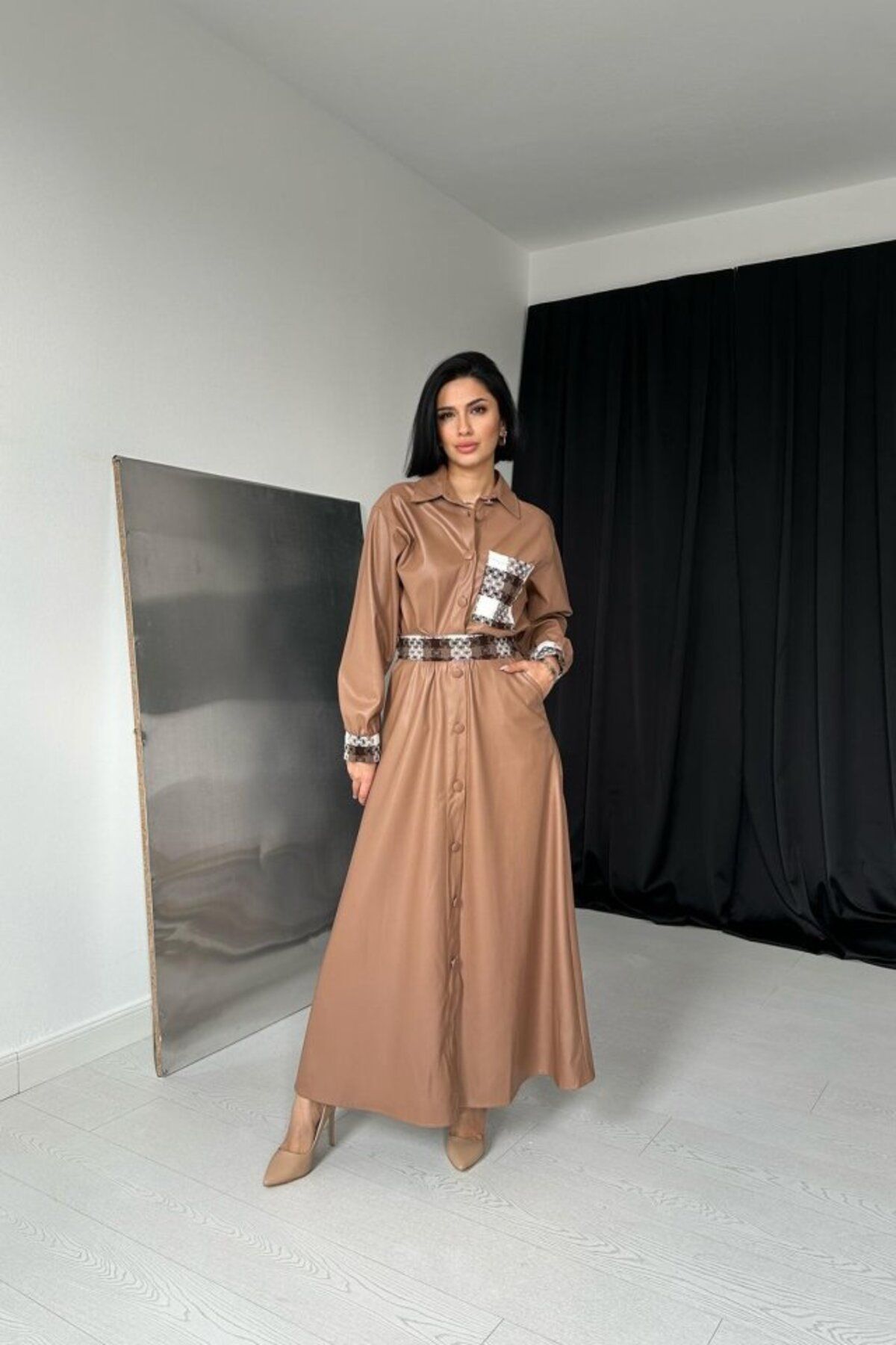Kokosh moda Taba Garnili Etekli Deri Takım
