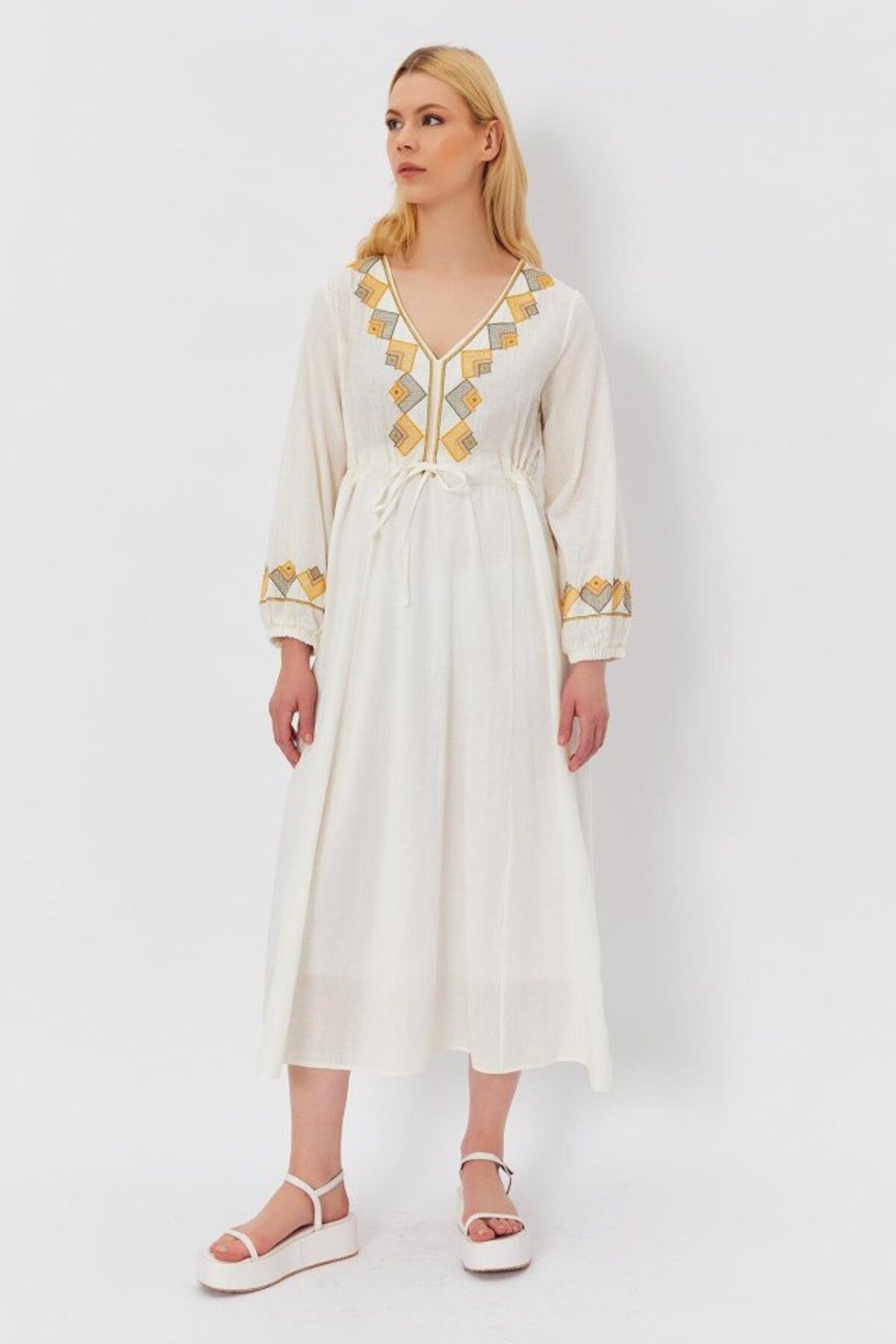 velmorafashion Etnik Desen Elbise - Beyaz