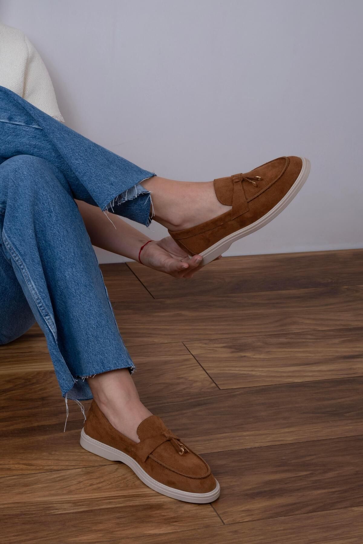 sovrana-Babet Taba - Suede with Tassel and Detailed 4