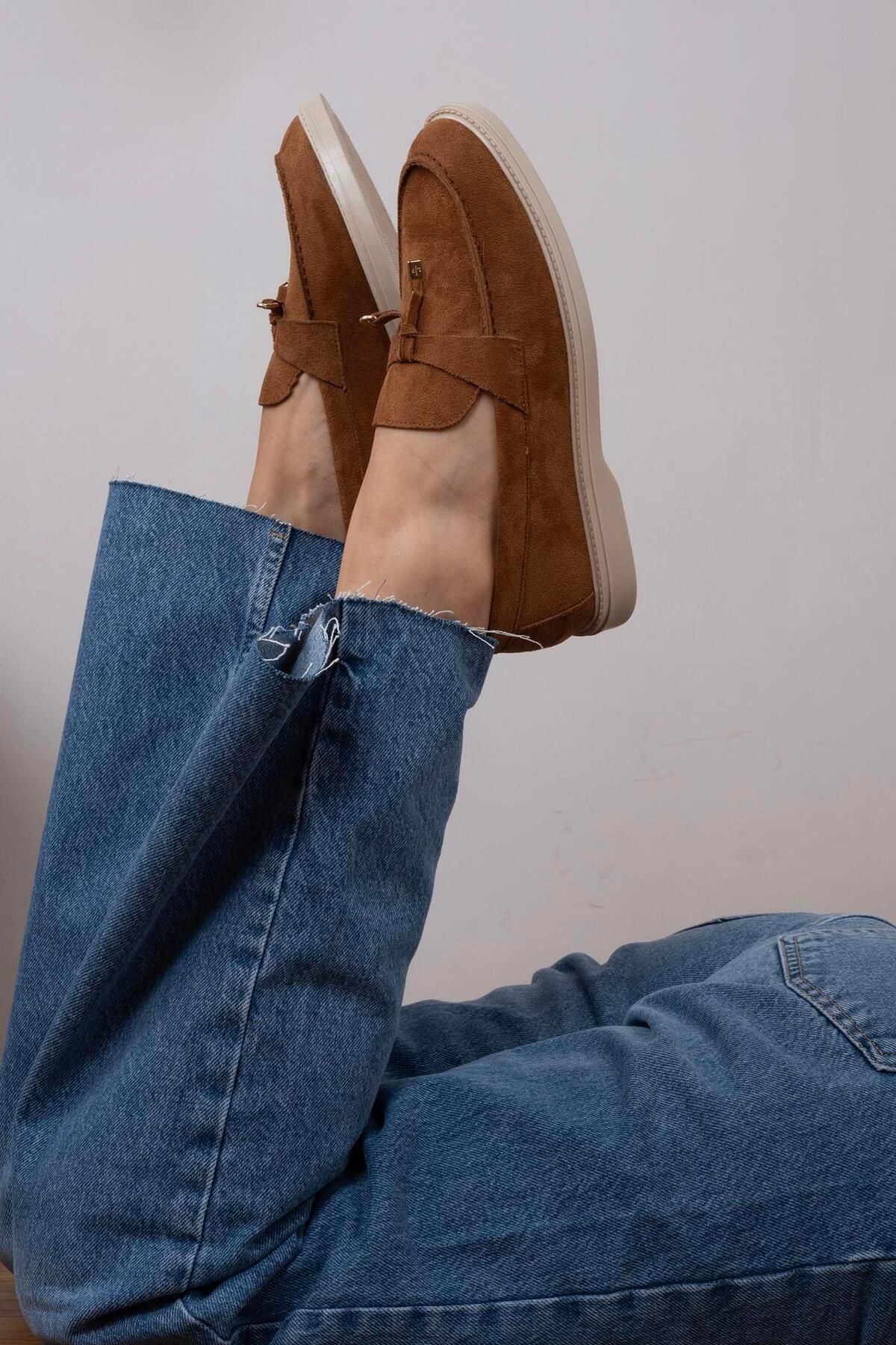 sovrana-Babet Taba - Suede with Tassel and Detailed 3