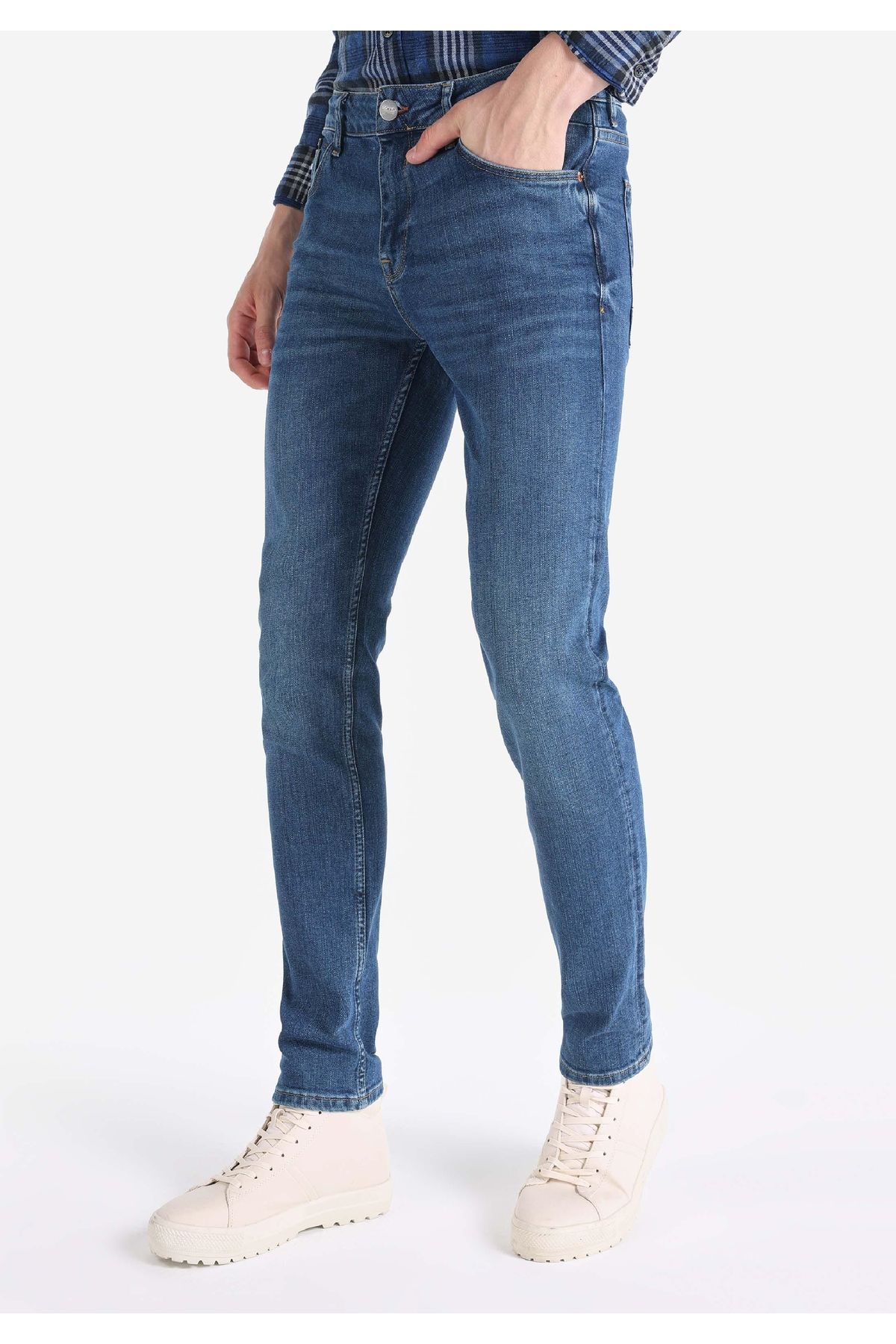 Colin's-044 Karl Straight Fit Low Waist Straight Leg Men's Blue Jean Pants 4