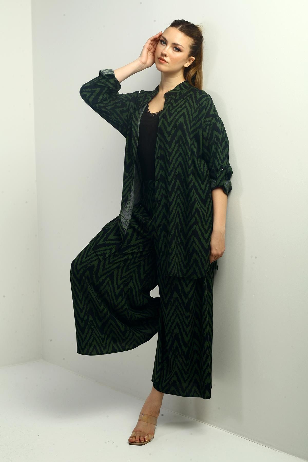 LipLipo Kadın Yanları Yırtmaçlı Tunik Gömlek Beli Lastikli Palazzo Pantoln Zigzag Desen Oversize 2'li Takım