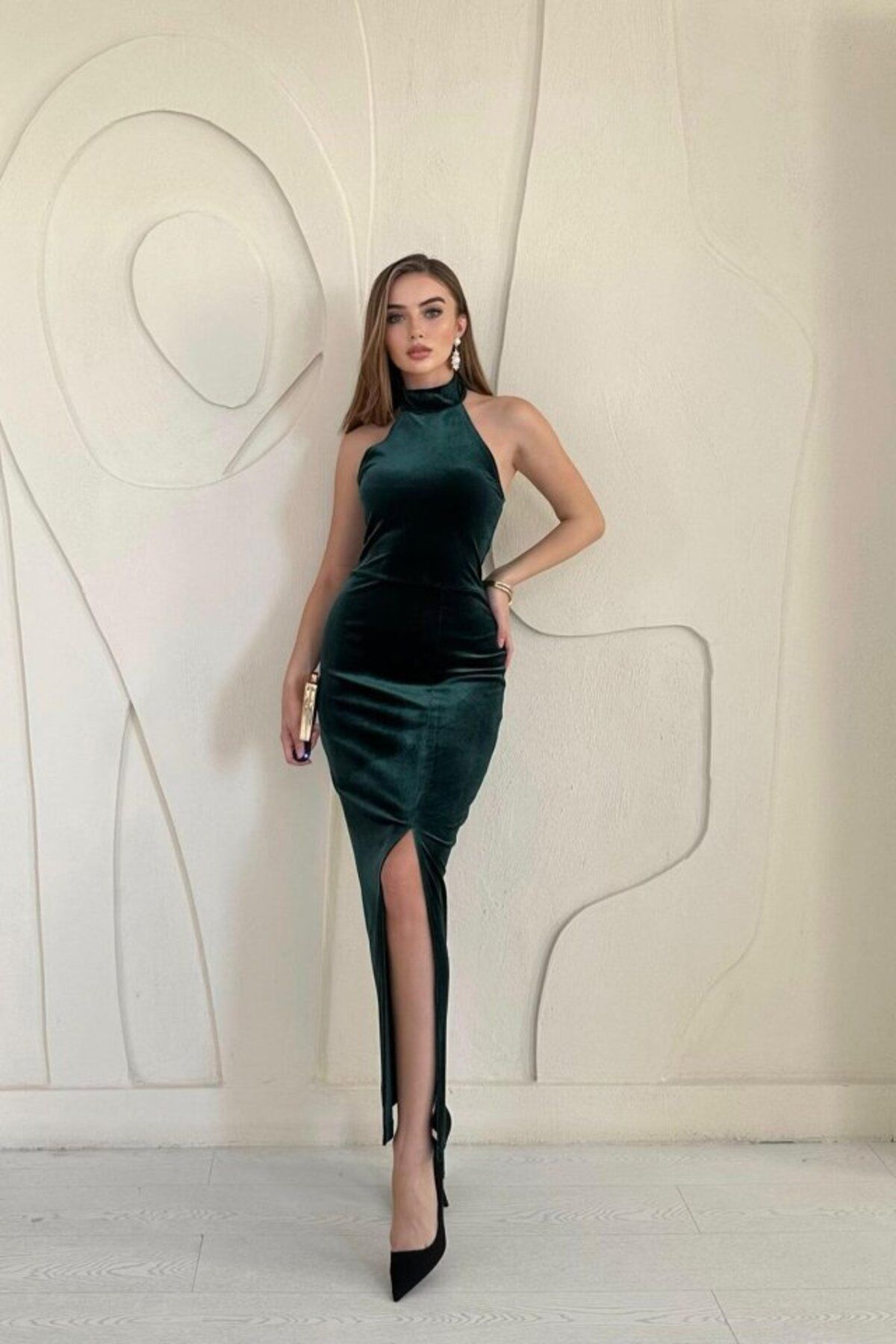 MRA Fashion Zümrüt Omzu Açık Kadife Elbise