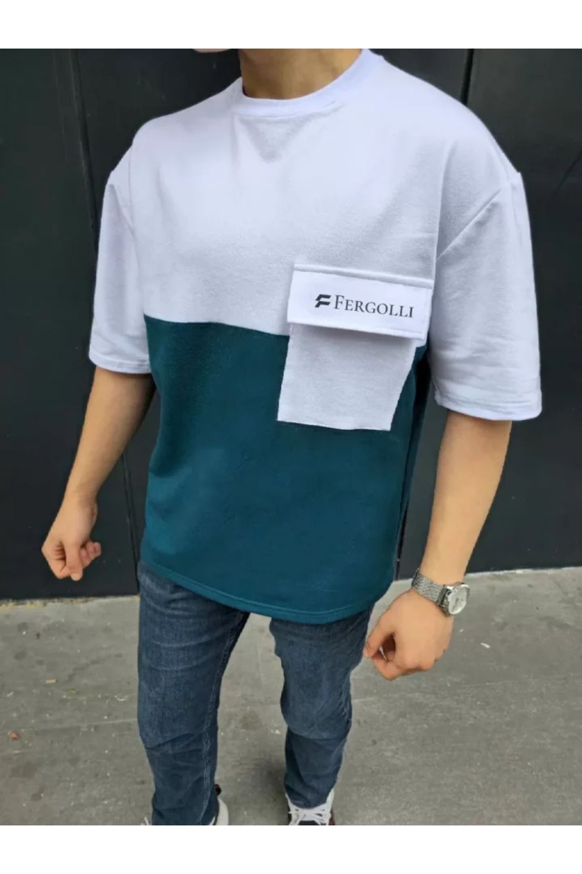 leyla sanat sanata yeni bir bakış açısı leyla sanat sanata yeni bir bakış açısı Unisex Torba Cep Detaylı Parçalı T-Shirt - Lacivert