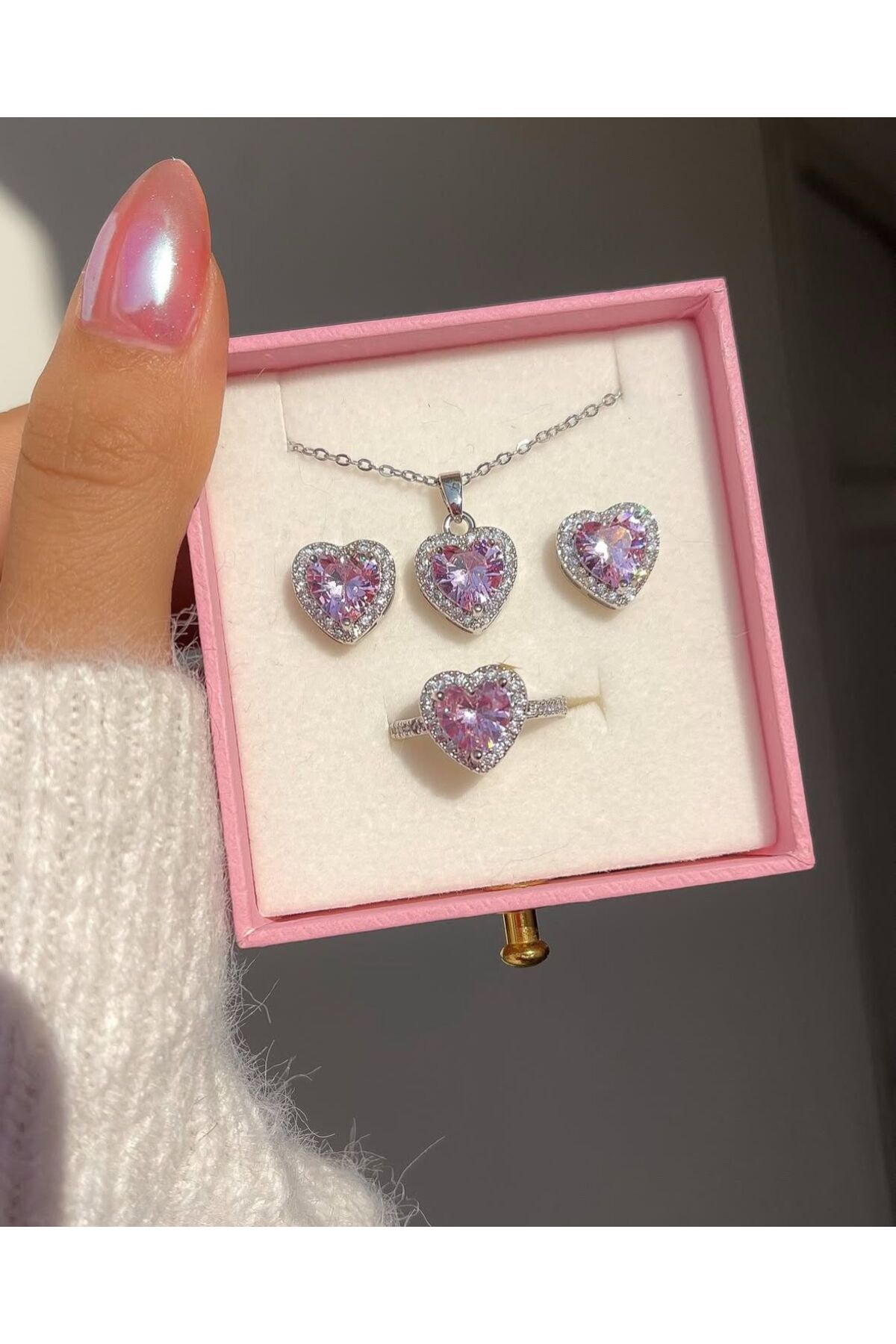 Le Manolia Accessories Kararmaz Çelik Pembe Kolye Küpe Yüzük Seti Pembe Zirkon Taş Çelik Kolye Küpe Yüzük Seti