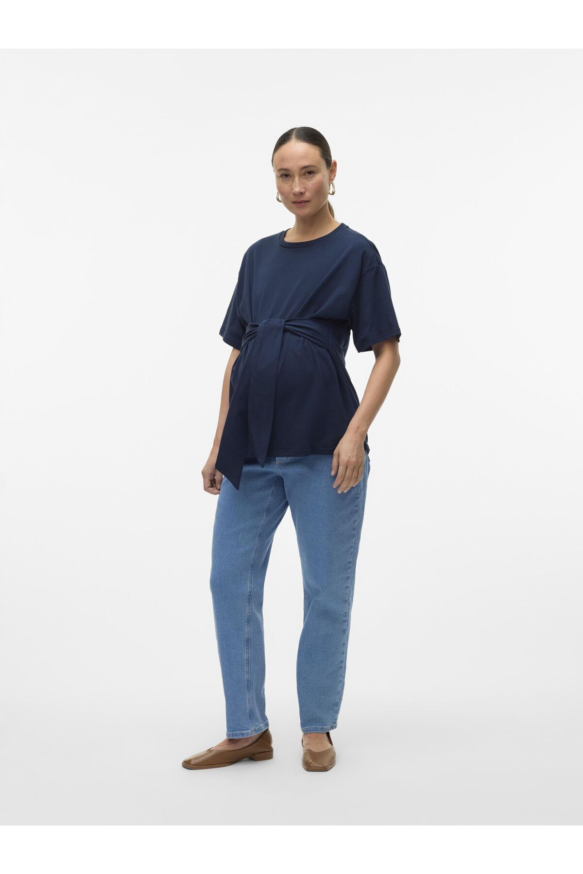 Mama Licious-Umstandsjeans mit Regular Fit Normal geschnitten Mittlere Taille Jeans 5