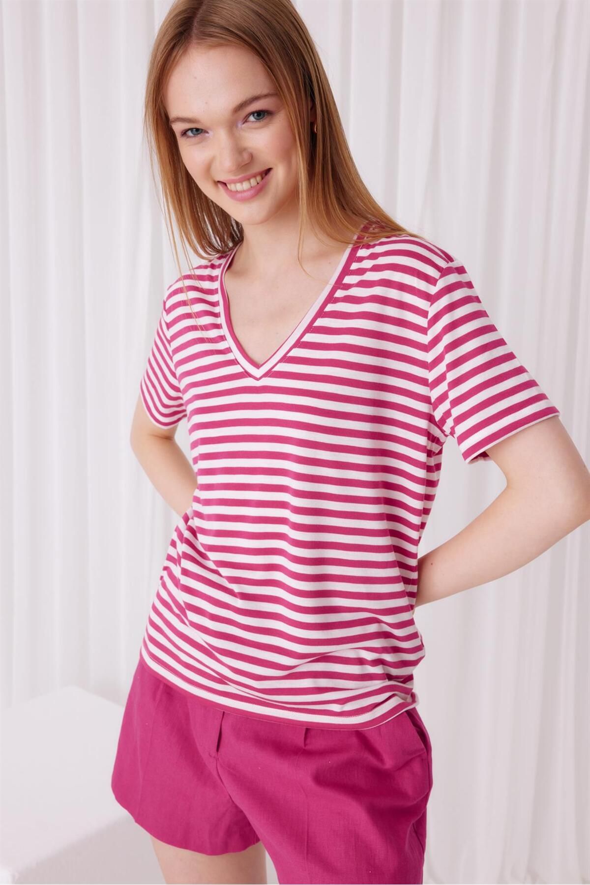 TUBİA-Women's Fuchsia Color Striped Short Sleeve T-Shirt 3