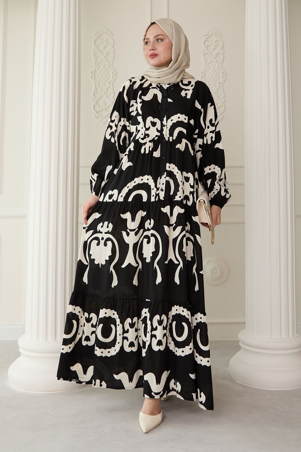 InStyle-Rochie neagră cu model cu lanțuri mari 5