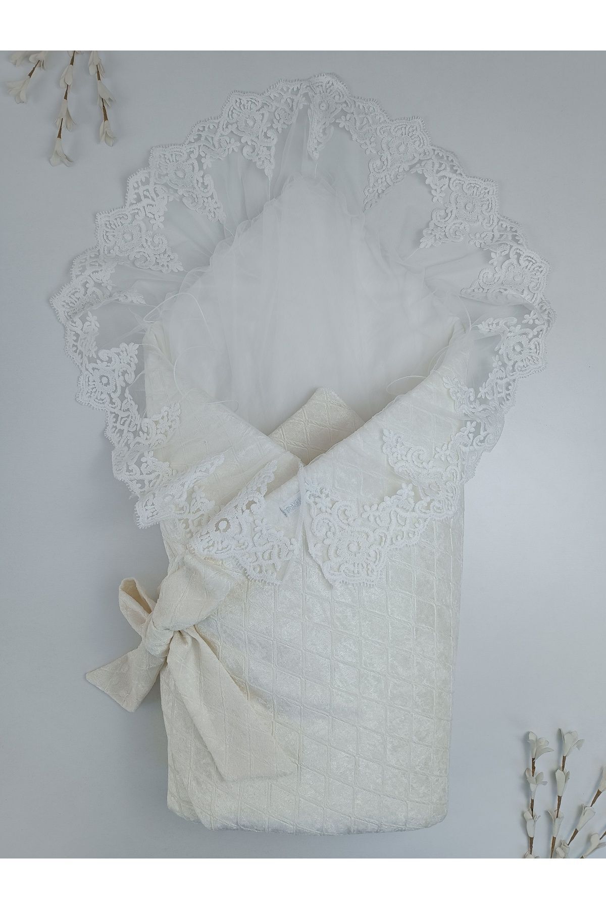 Tomuycuk Dantelli Bebek Battaniyesi %100 Pamuklu Doğal Organik Uyku Kundağı Hediyelik Yenidoğan Mevlütlük fotoğrafı 2 (önizleme)