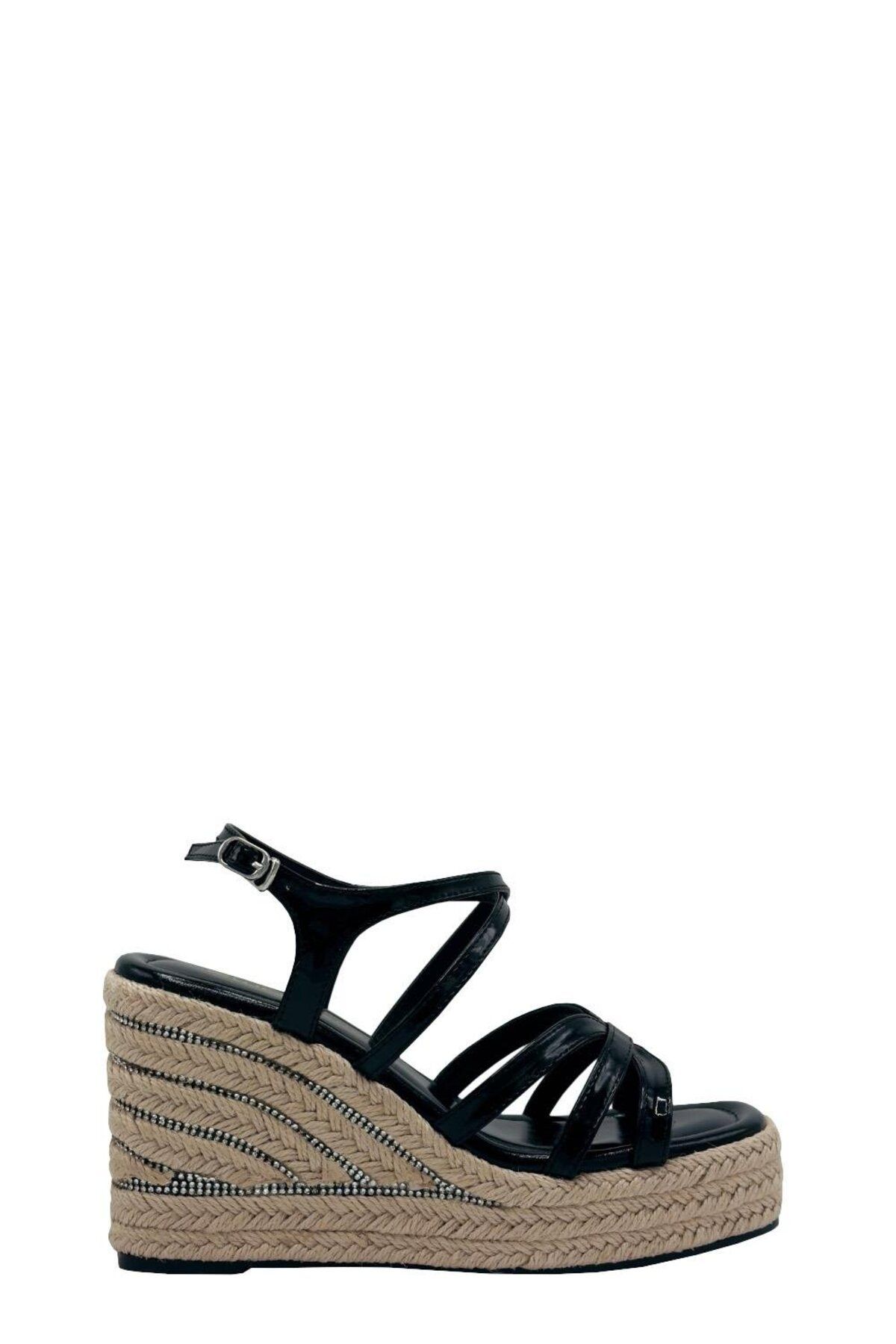 کفش پاشنه بلوکی زنانه 006 2507002 سیاه اورجینال Moulin Shoes