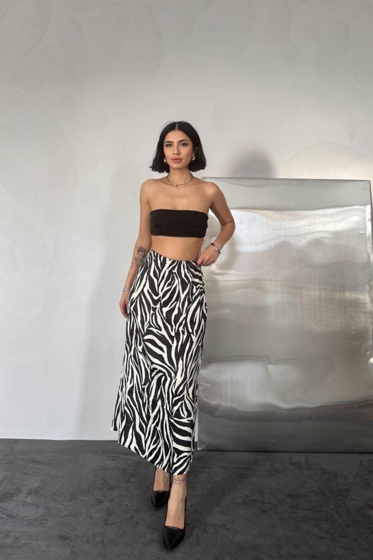 Rose's Boutique All About Women Rose's Boutiqe All About Women Siyah Saten Lastikli Etek