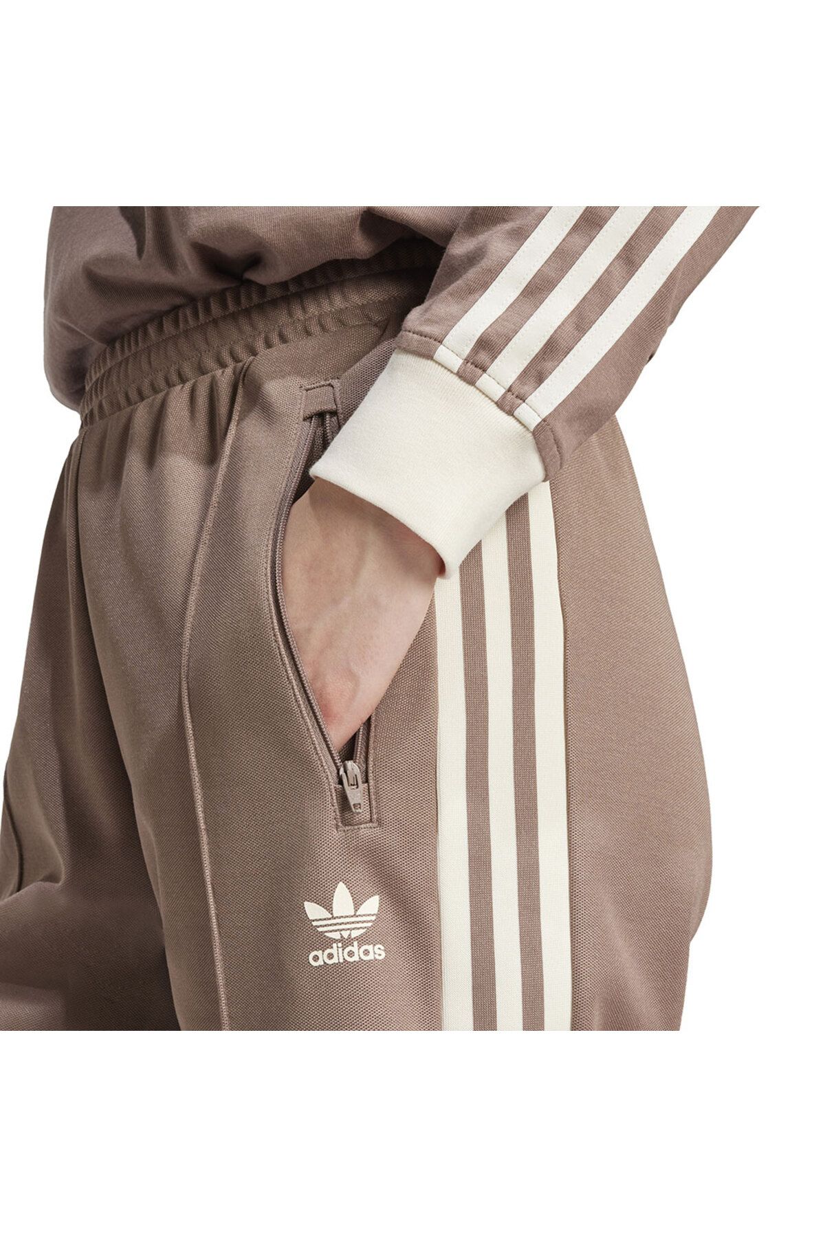 adidas-Brown Tp Tracksuit Model: Jc5792 3