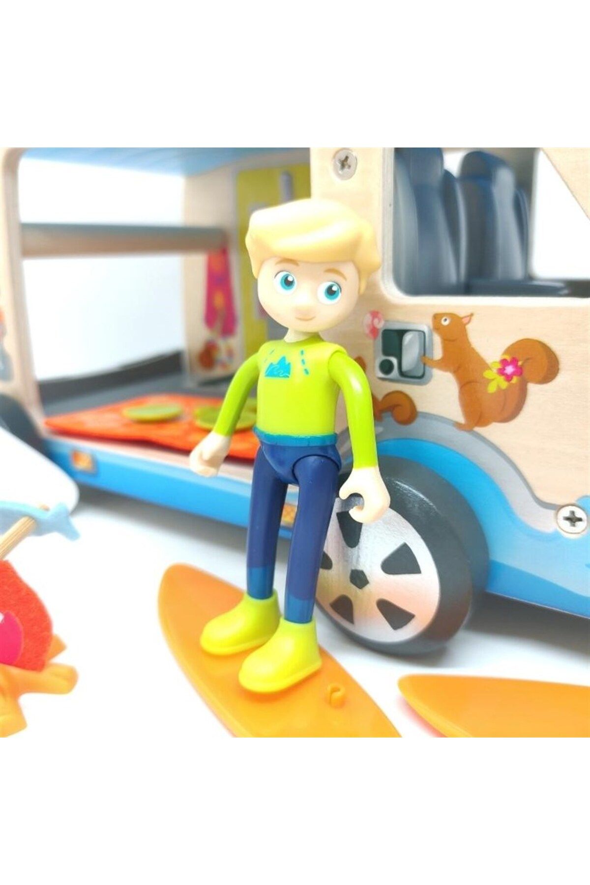 Hape-Adventure Toy Caravan 8
